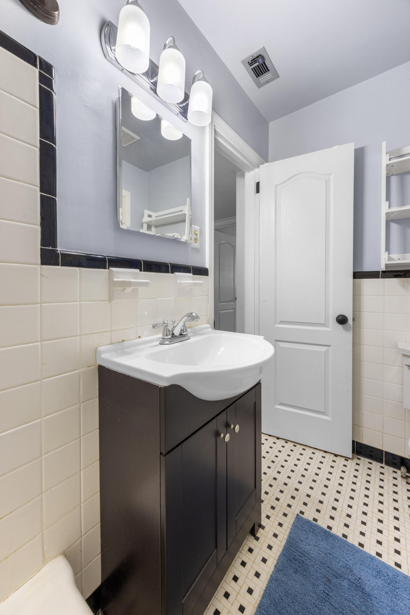 ELLIOTTS POINT 7TH ADDN - Residential