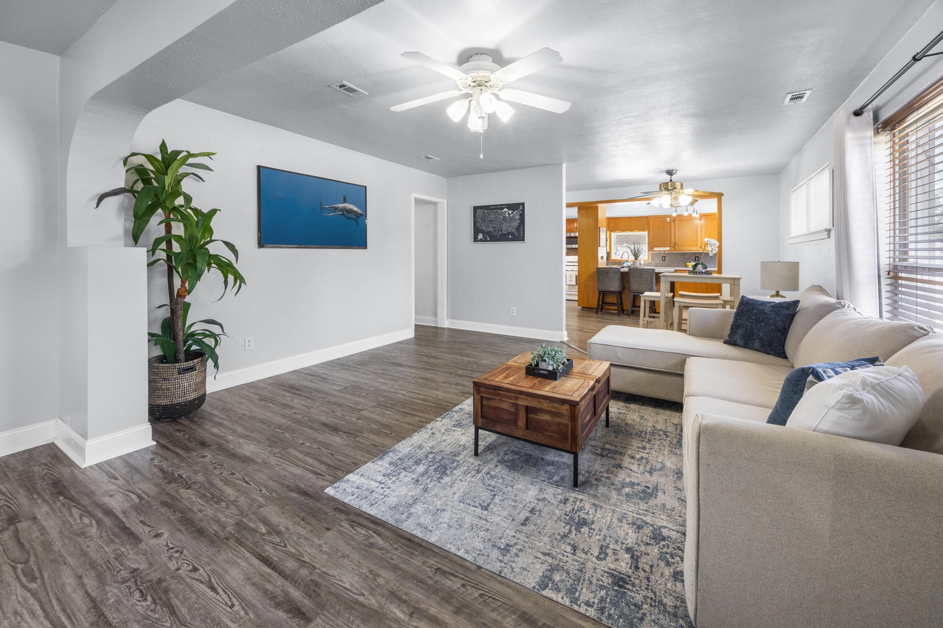 ELLIOTTS POINT 7TH ADDN - Residential