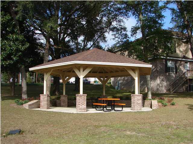 WALTON OAKS - Residential