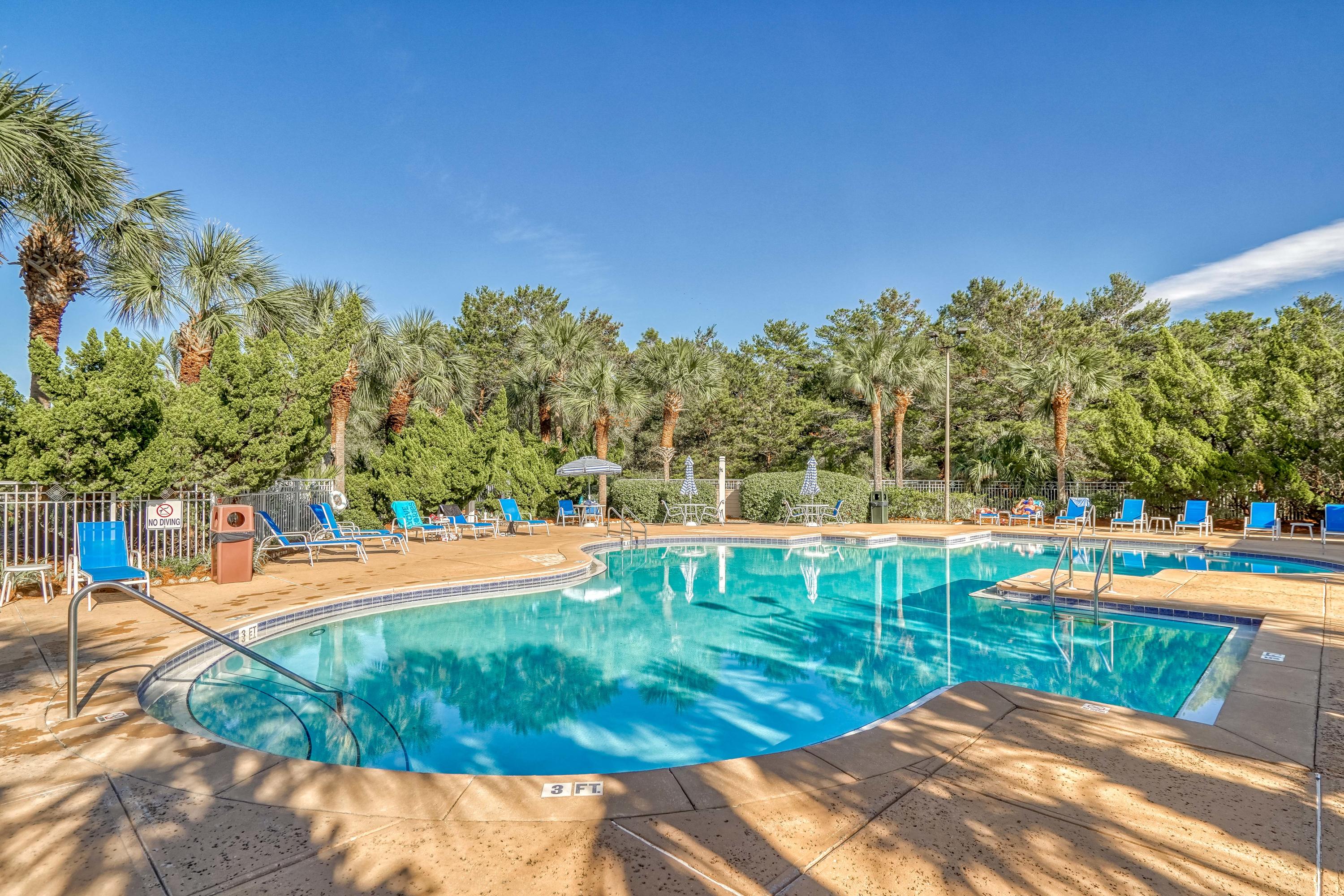 SUMMIT AT TOPS'L (THE) - Residential