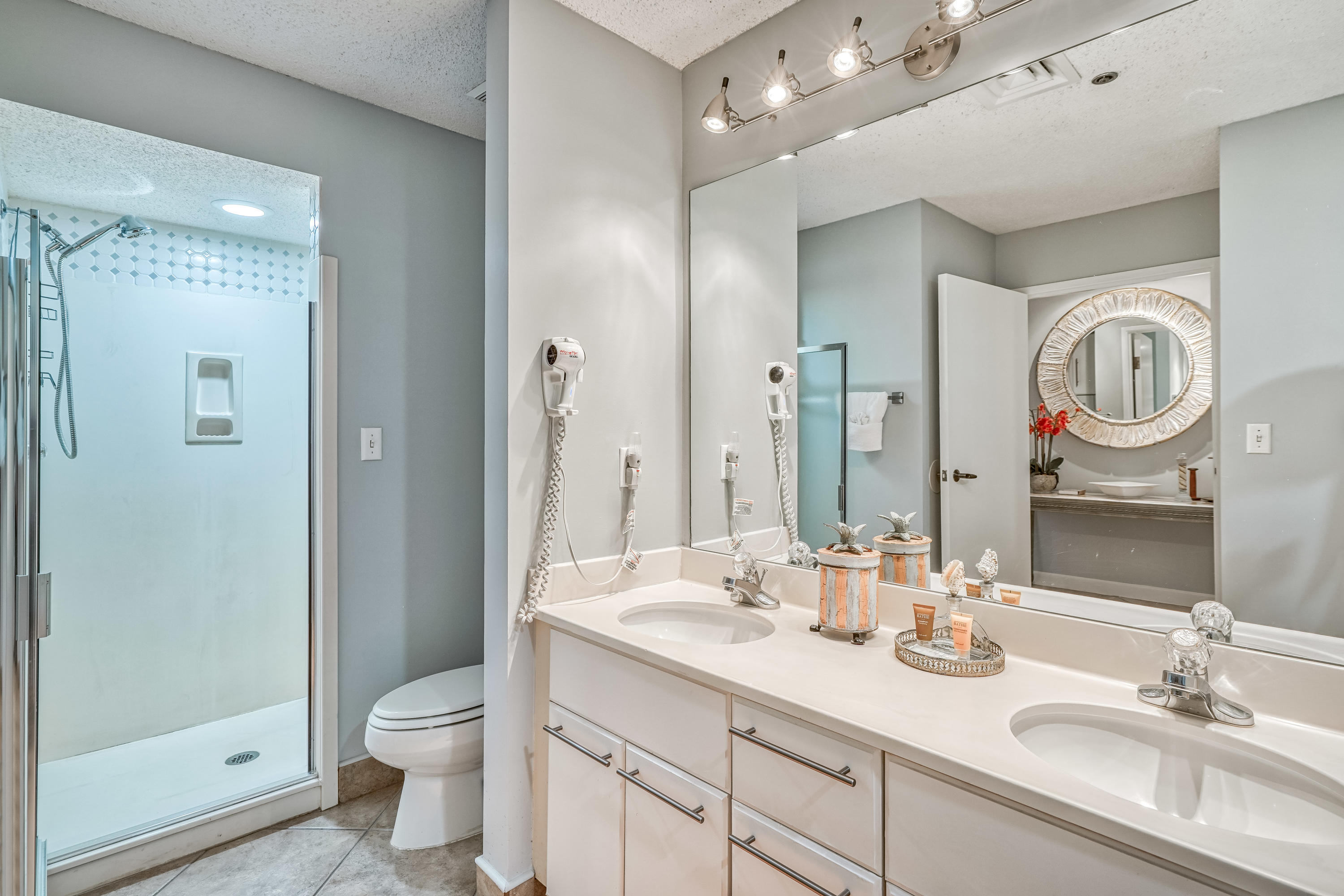 SUMMIT AT TOPS'L (THE) - Residential