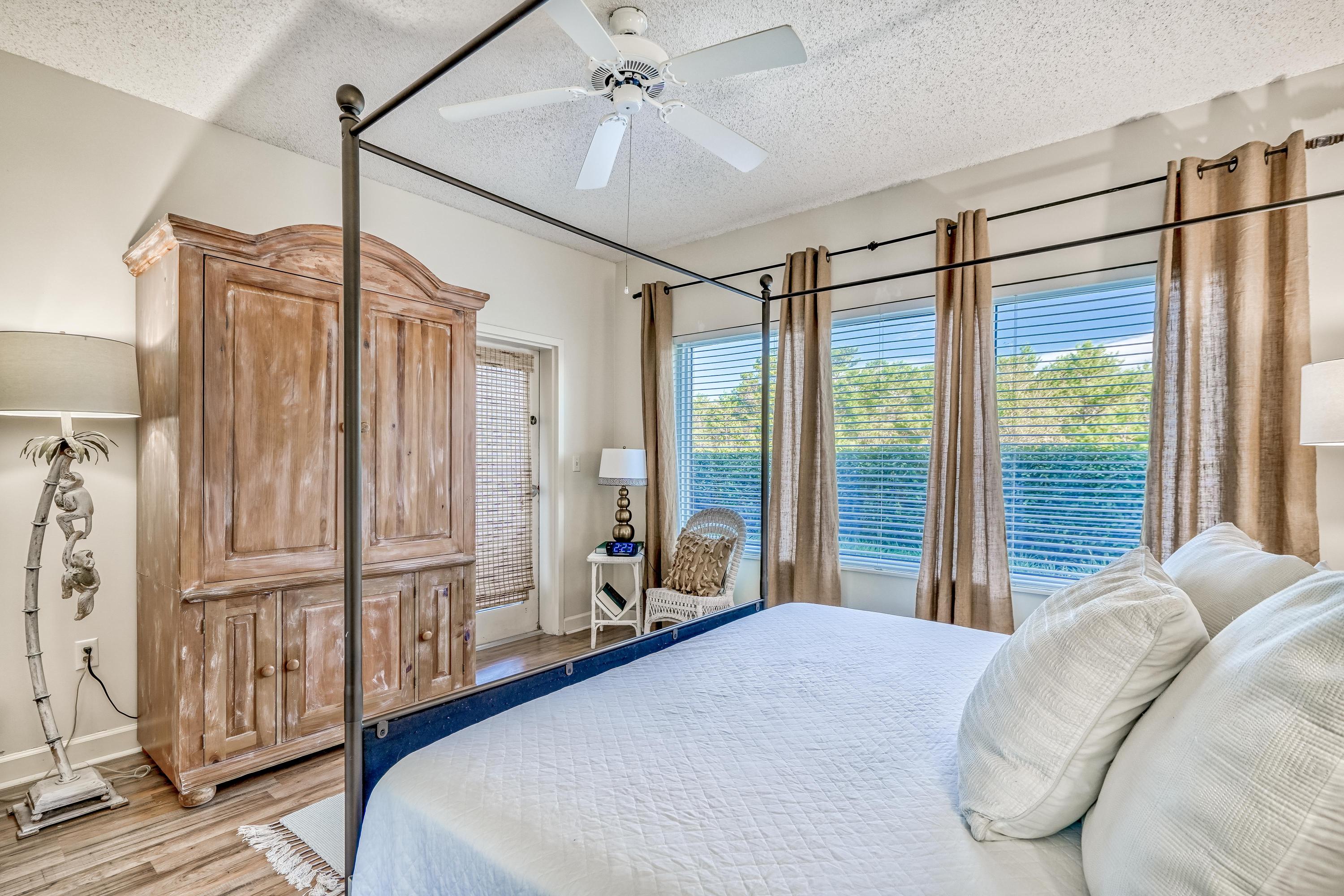 SUMMIT AT TOPS'L (THE) - Residential