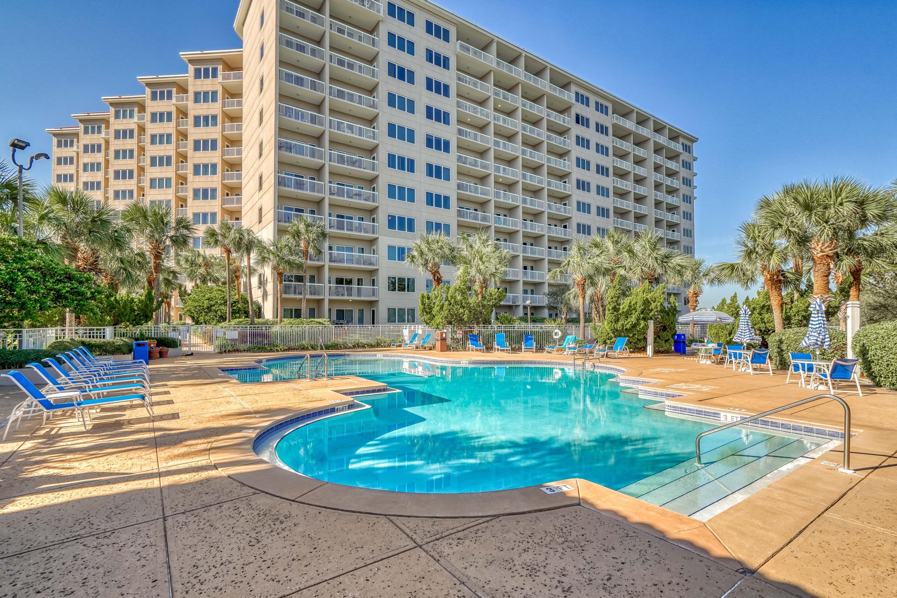 SUMMIT AT TOPS'L (THE) - Residential