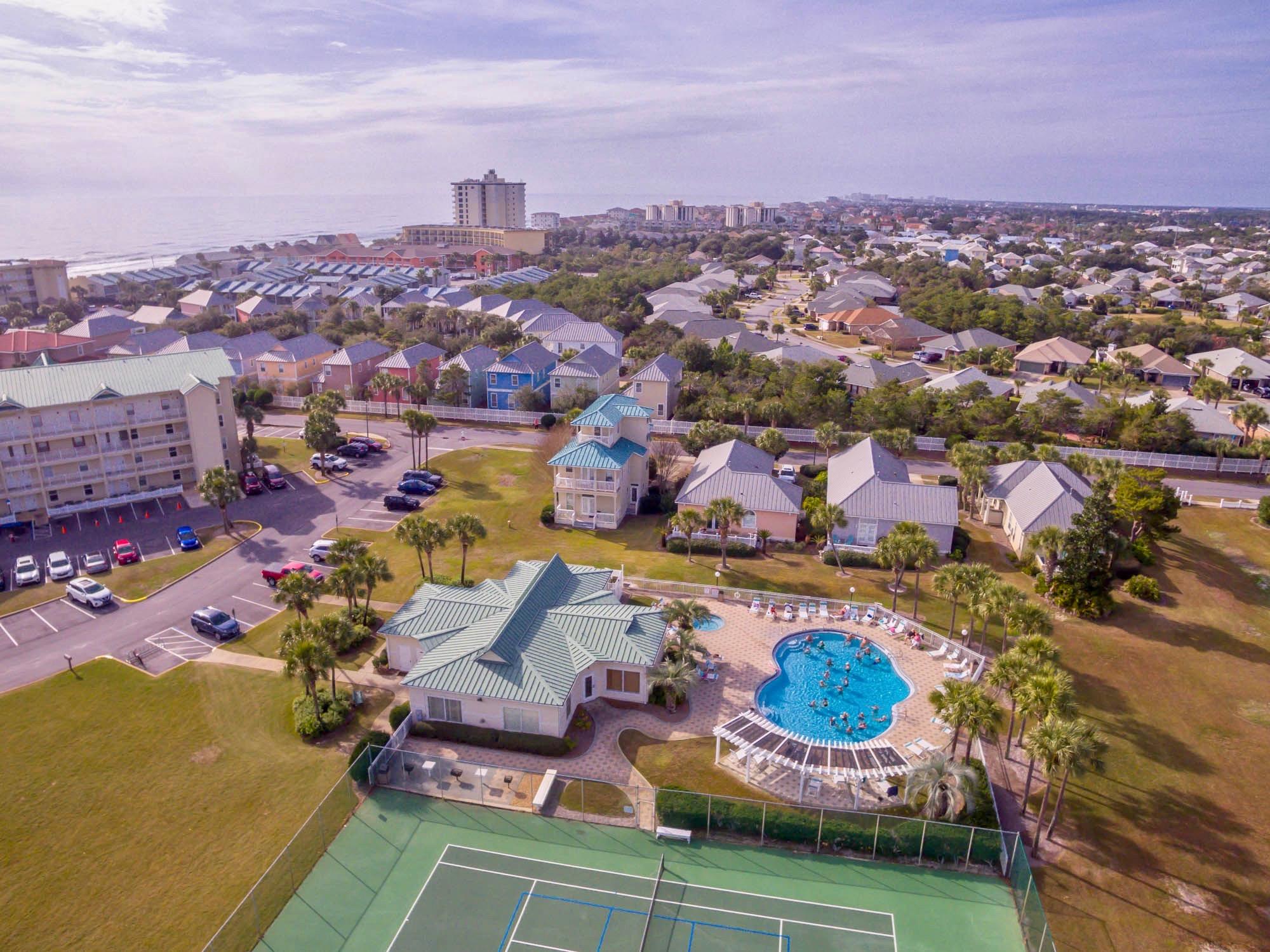 MARAVILLA COTTAGES - Residential