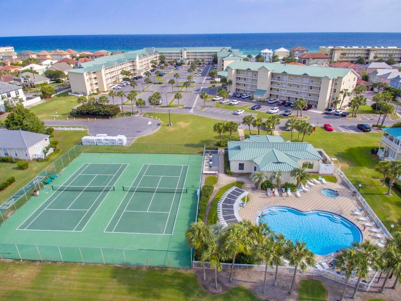 MARAVILLA COTTAGES - Residential