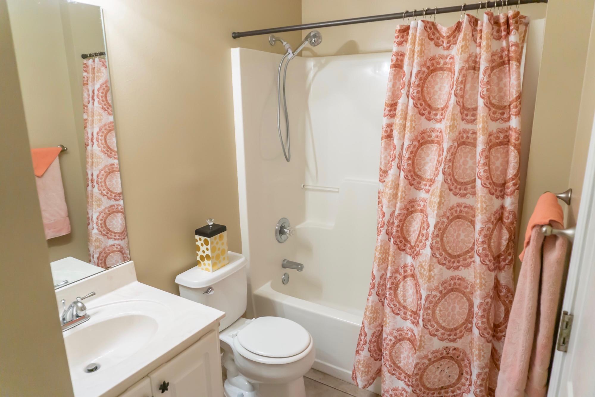 MARAVILLA COTTAGES - Residential