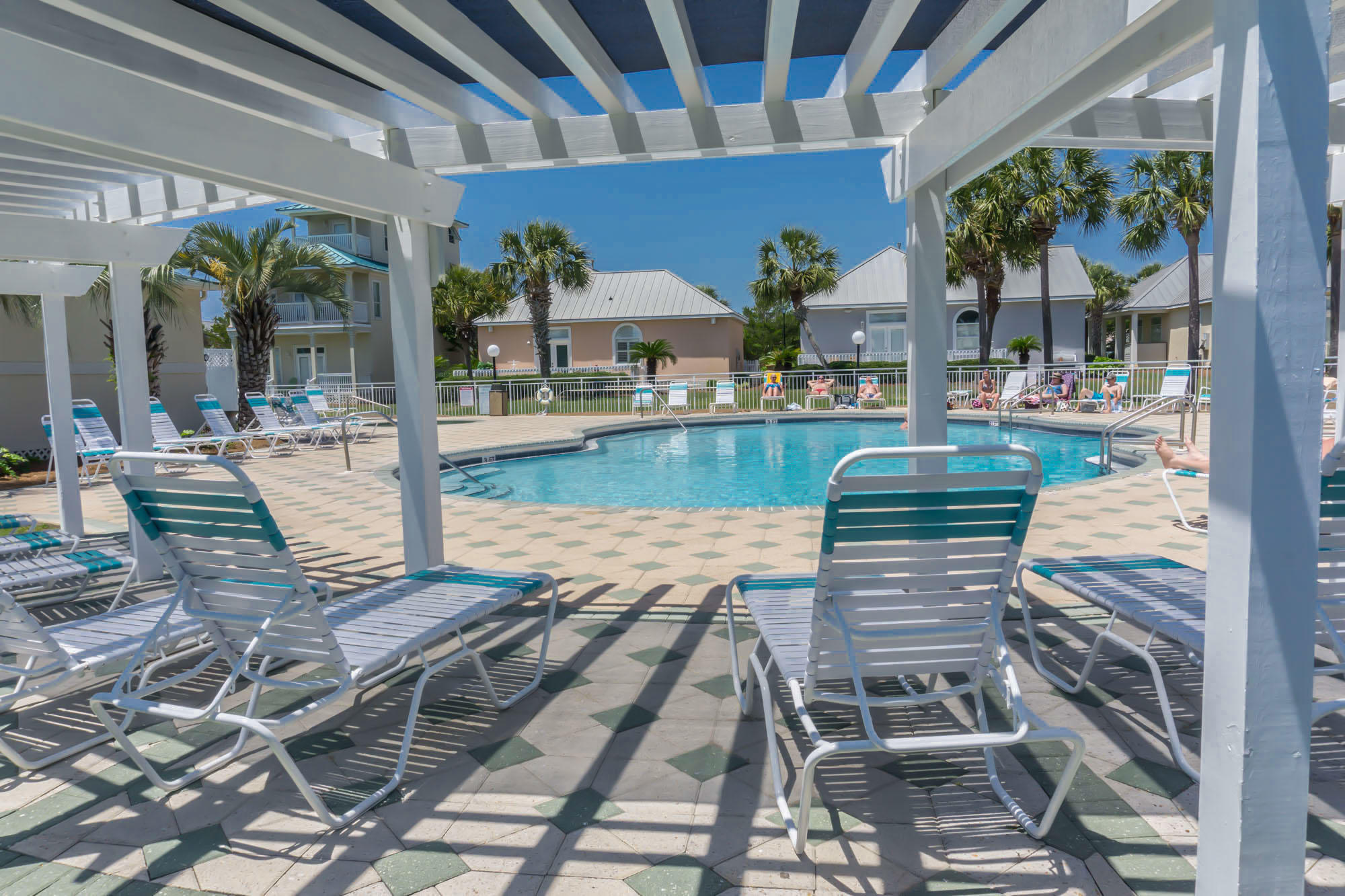 MARAVILLA COTTAGES - Residential