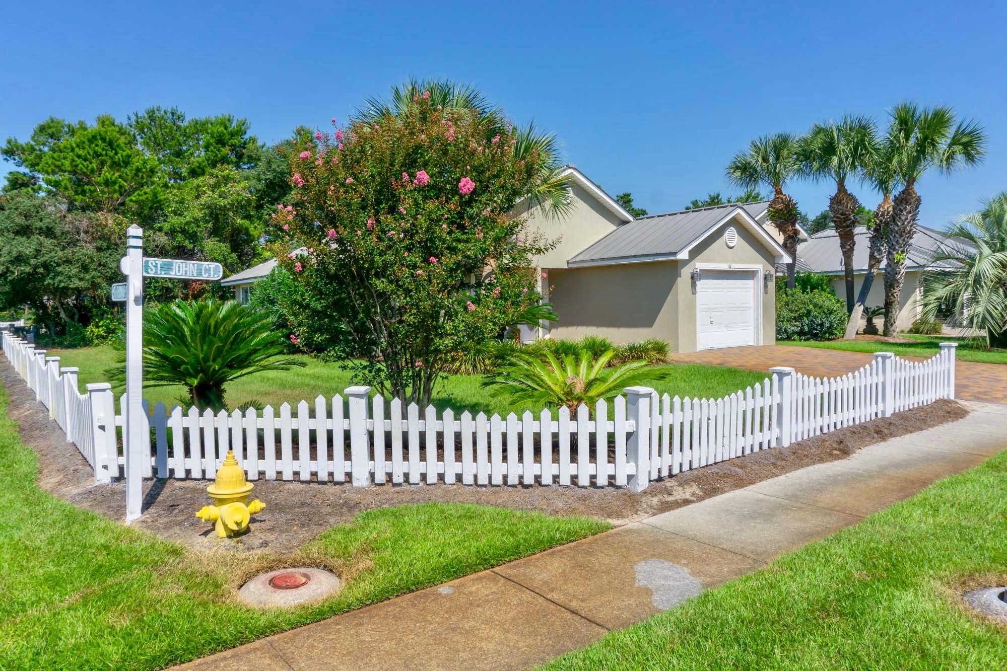 MARAVILLA COTTAGES - Residential