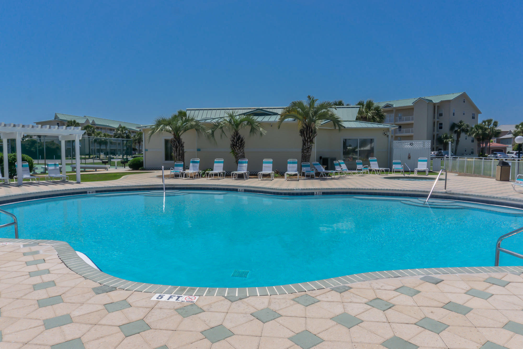 MARAVILLA COTTAGES - Residential