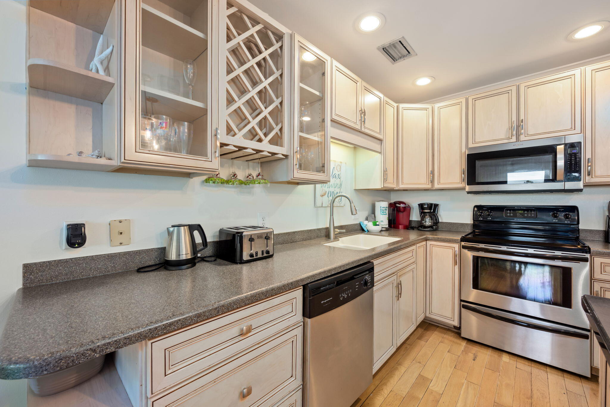 SEASCAPE CONDO PH 7 - Residential