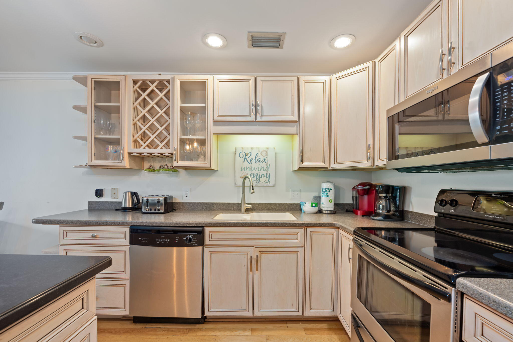 SEASCAPE CONDO PH 7 - Residential