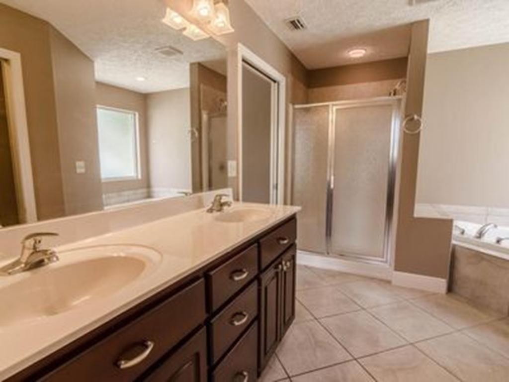 HARBOUR TOWNE - Residential