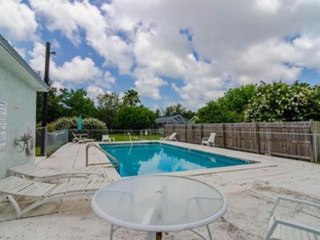 HARBOUR TOWNE - Residential