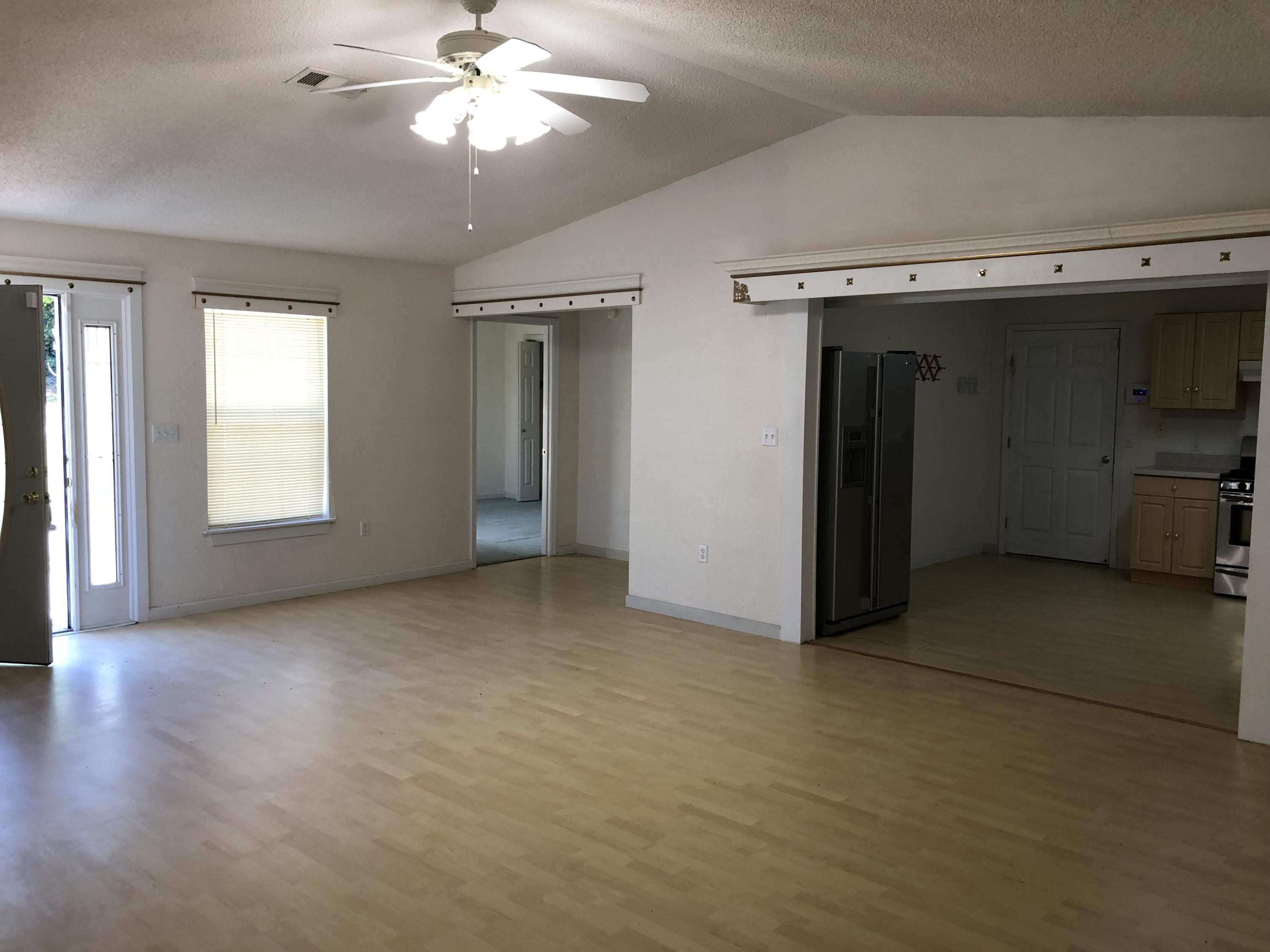 COUNTRYVIEW ESTATES 1ST ADDN - Residential