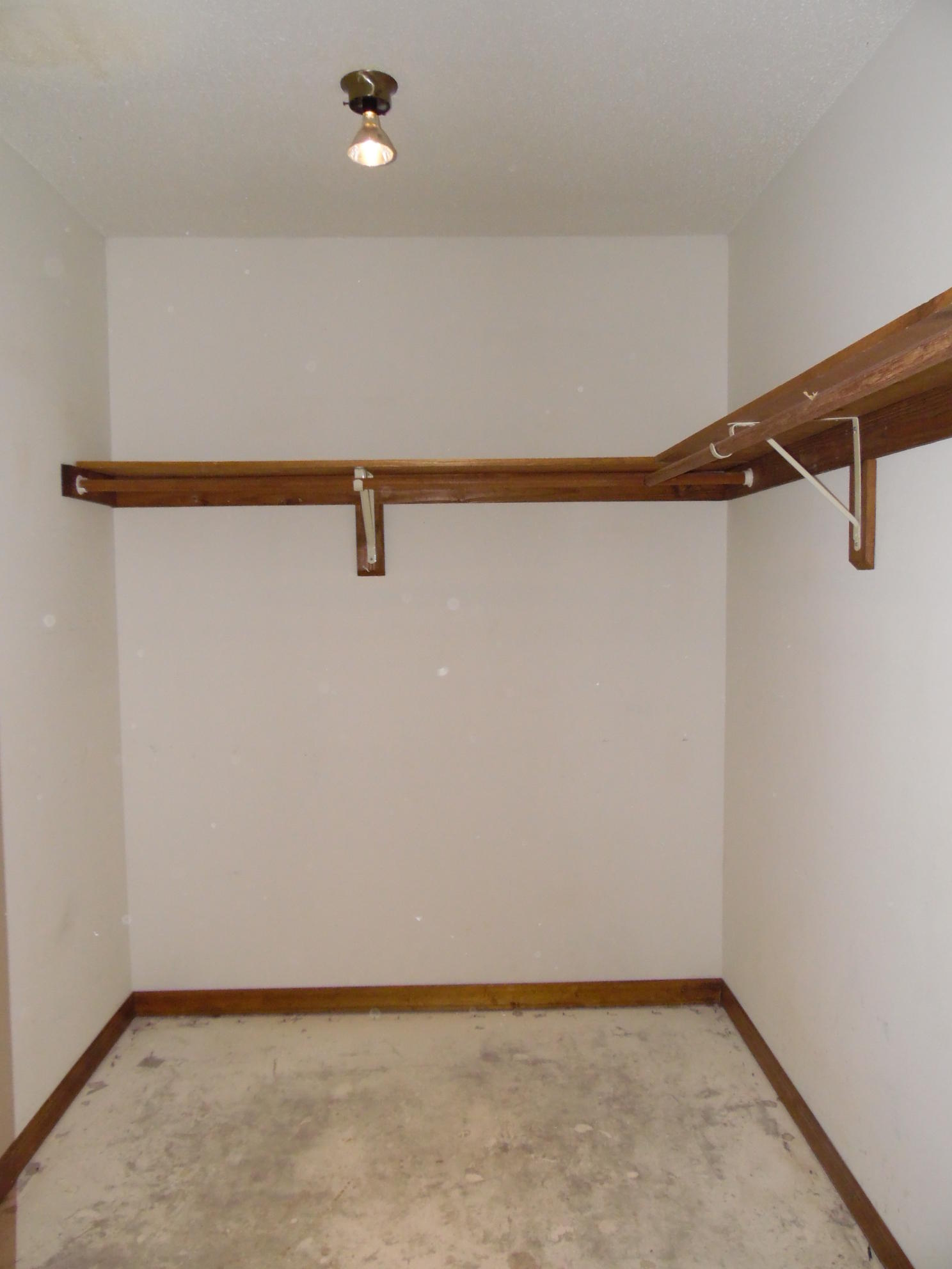 KELL-AIRE GARDENS - Residential