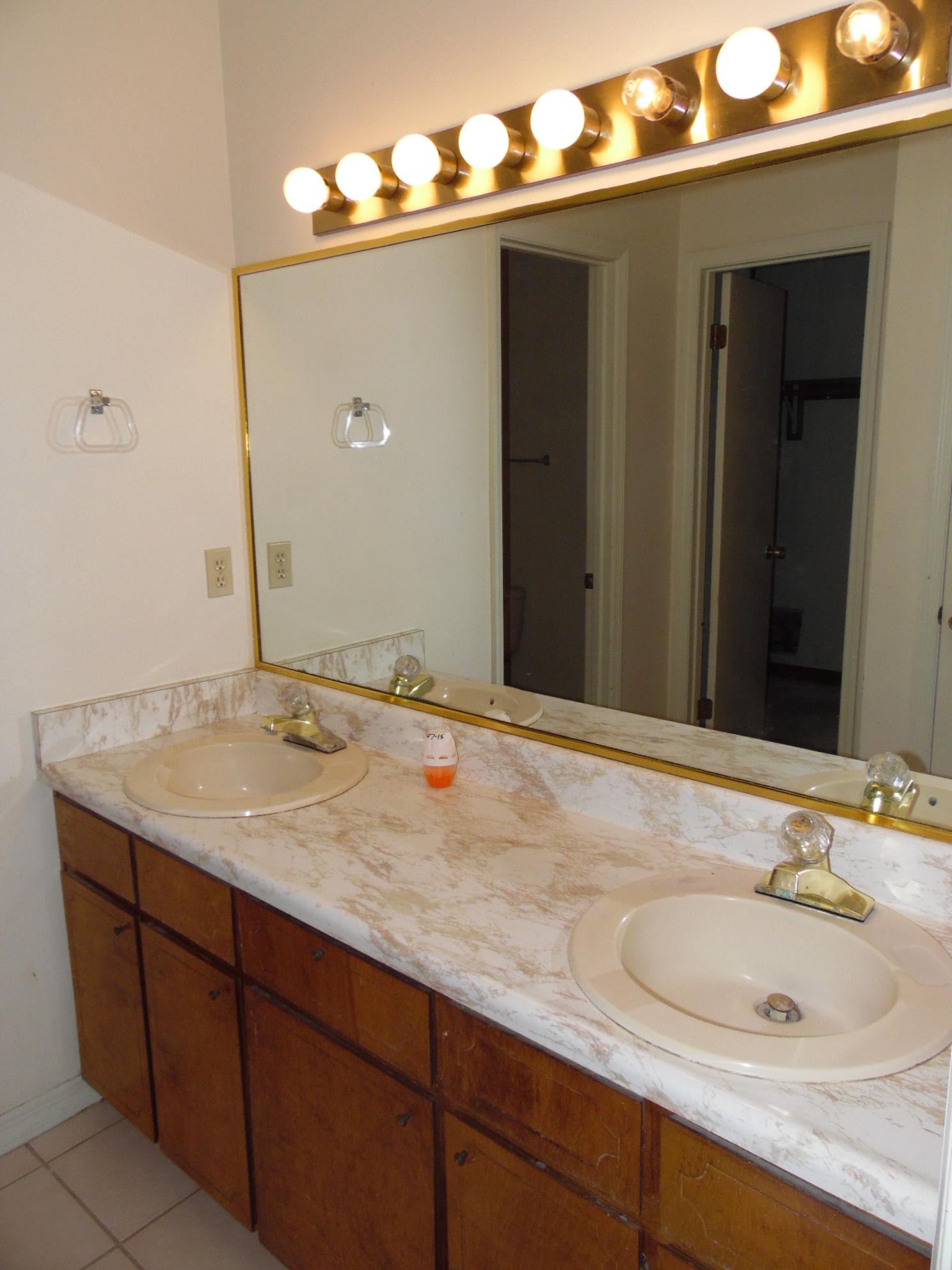 KELL-AIRE GARDENS - Residential