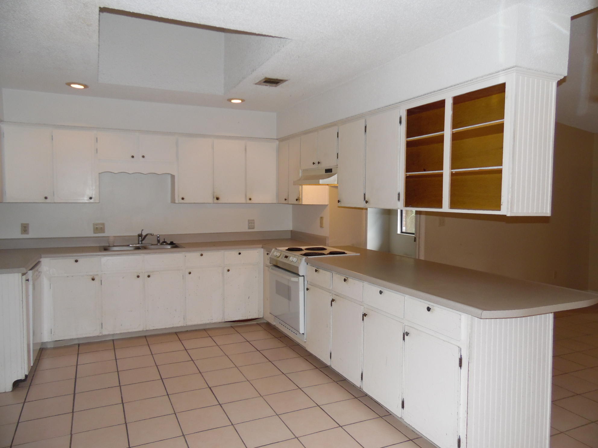 KELL-AIRE GARDENS - Residential