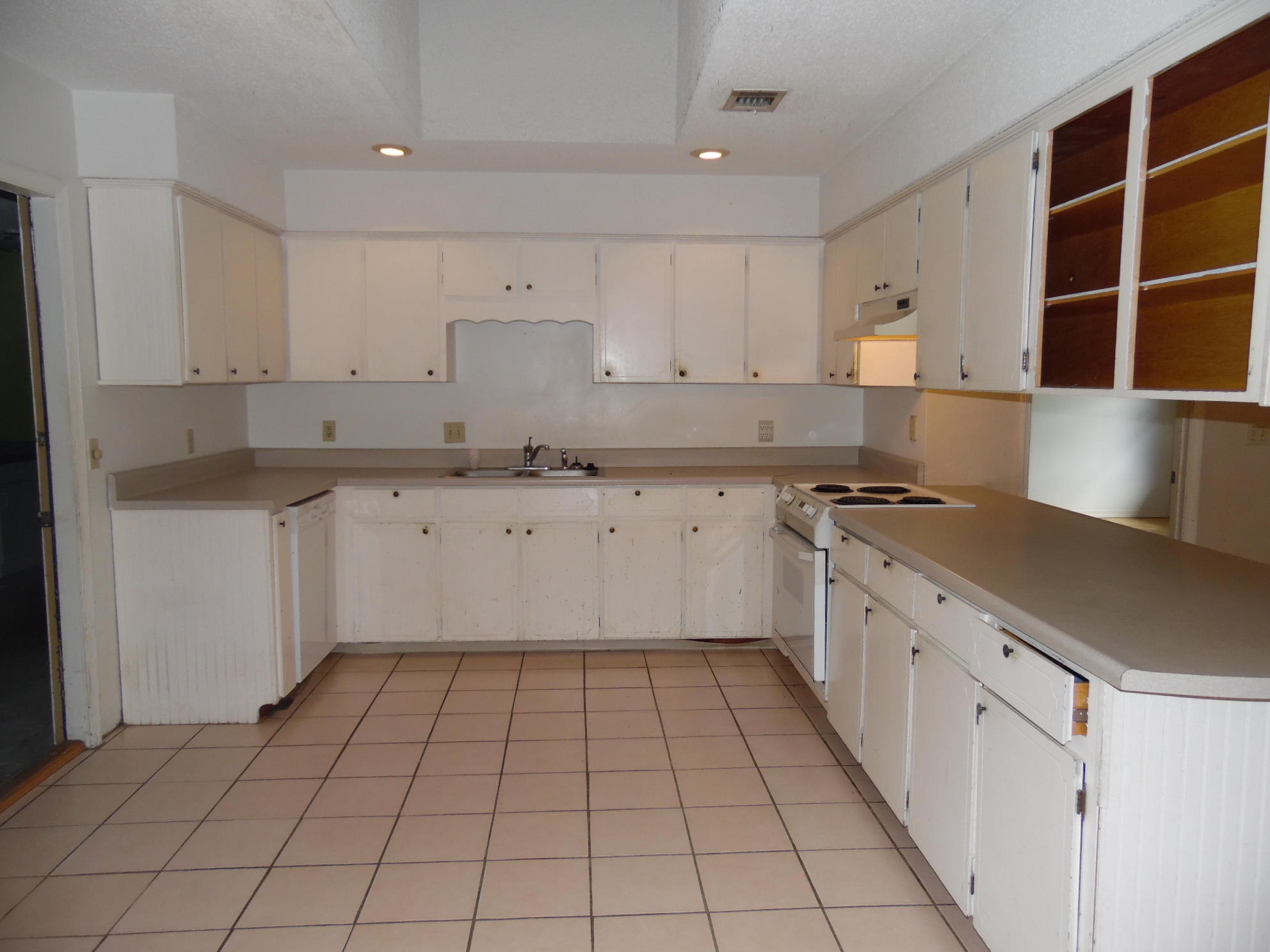 KELL-AIRE GARDENS - Residential