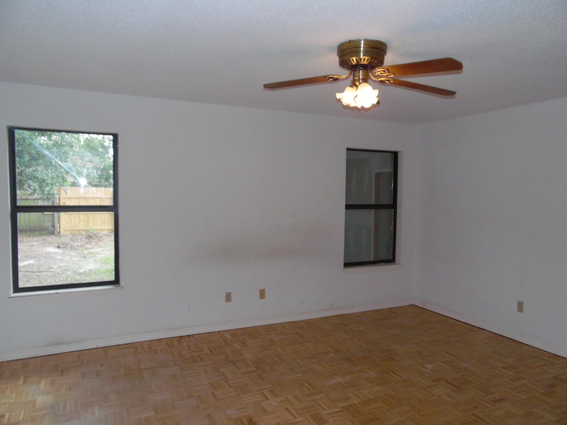 KELL-AIRE GARDENS - Residential