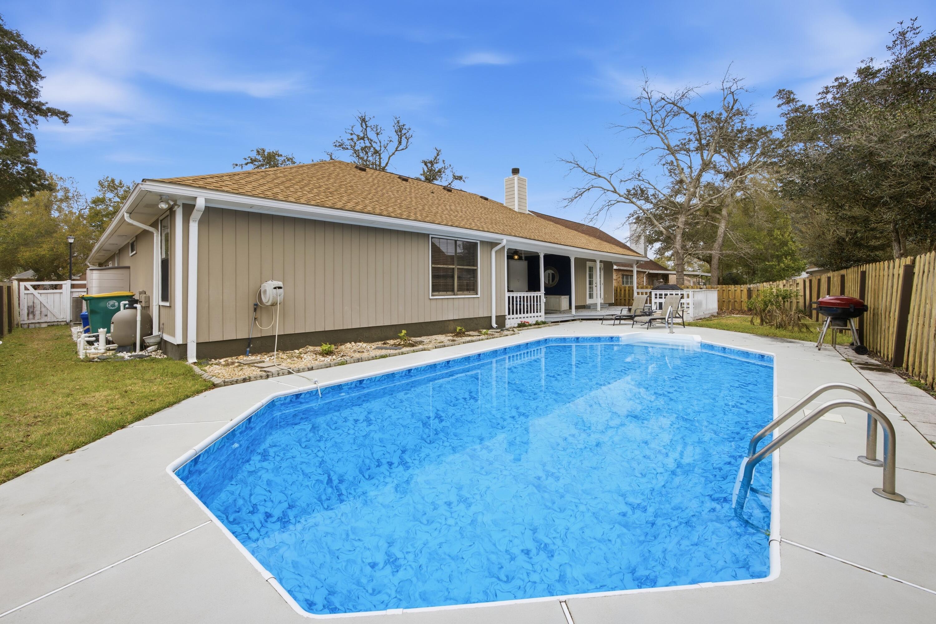 LAKE POINTE - Residential