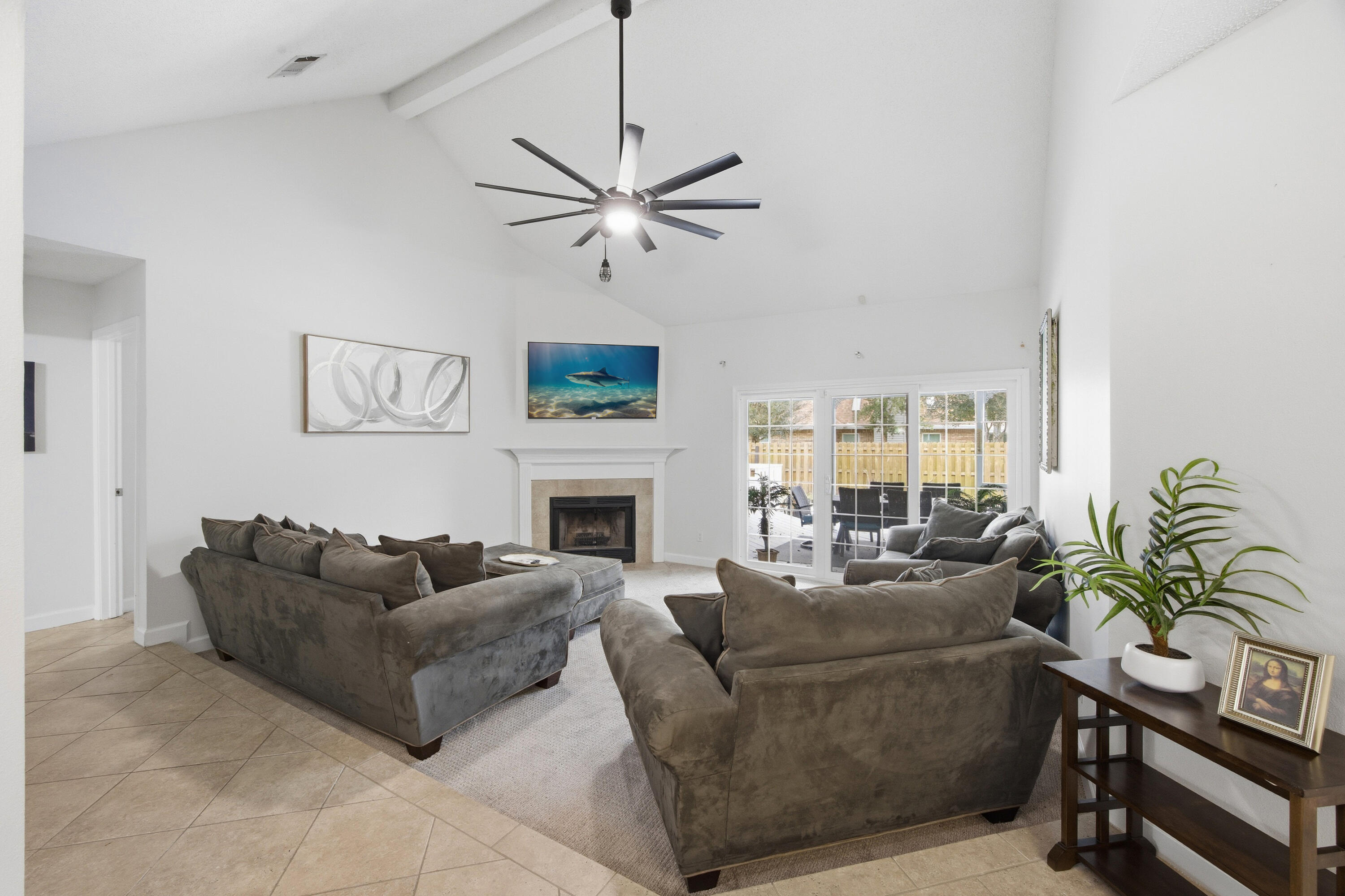 LAKE POINTE - Residential