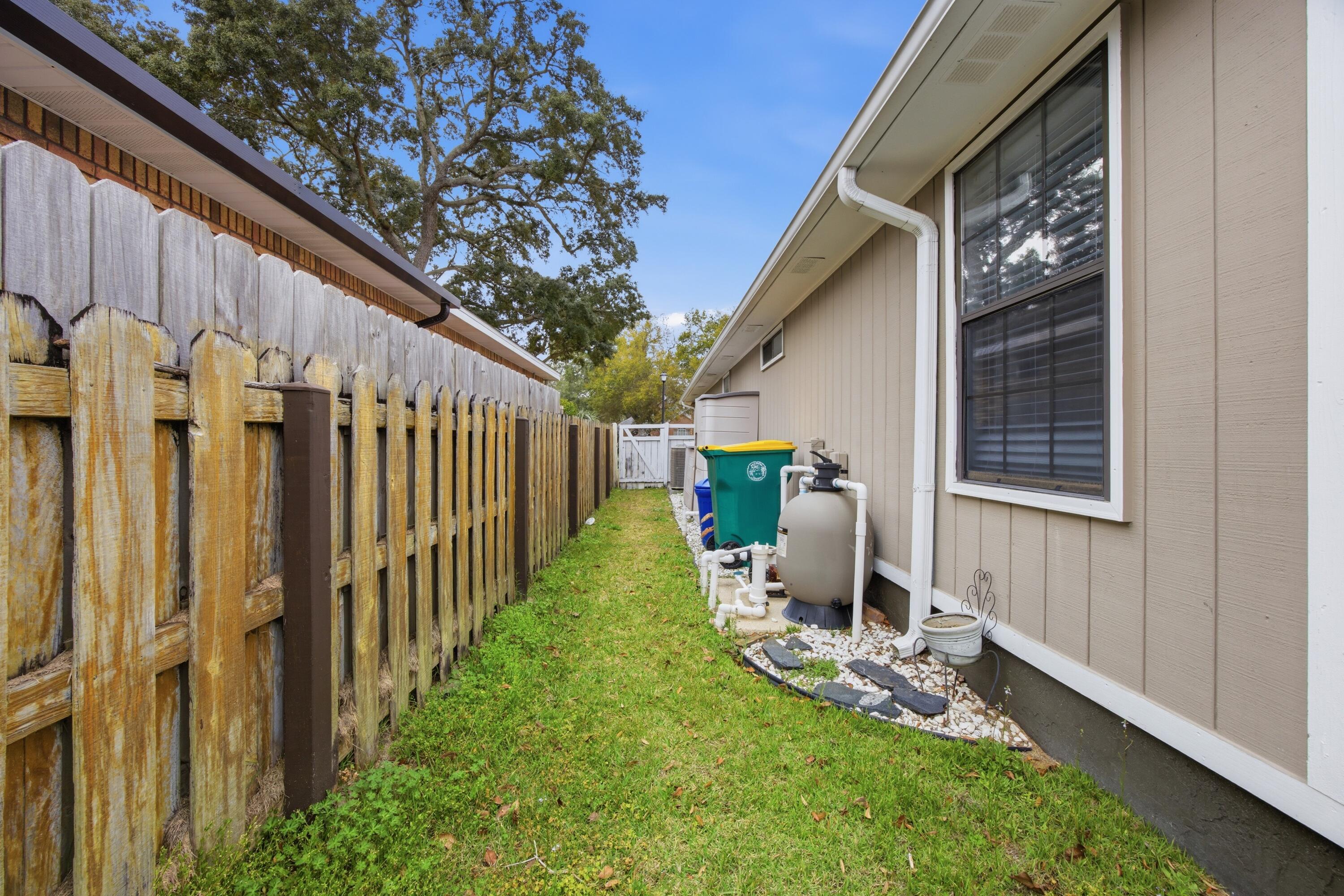 LAKE POINTE - Residential