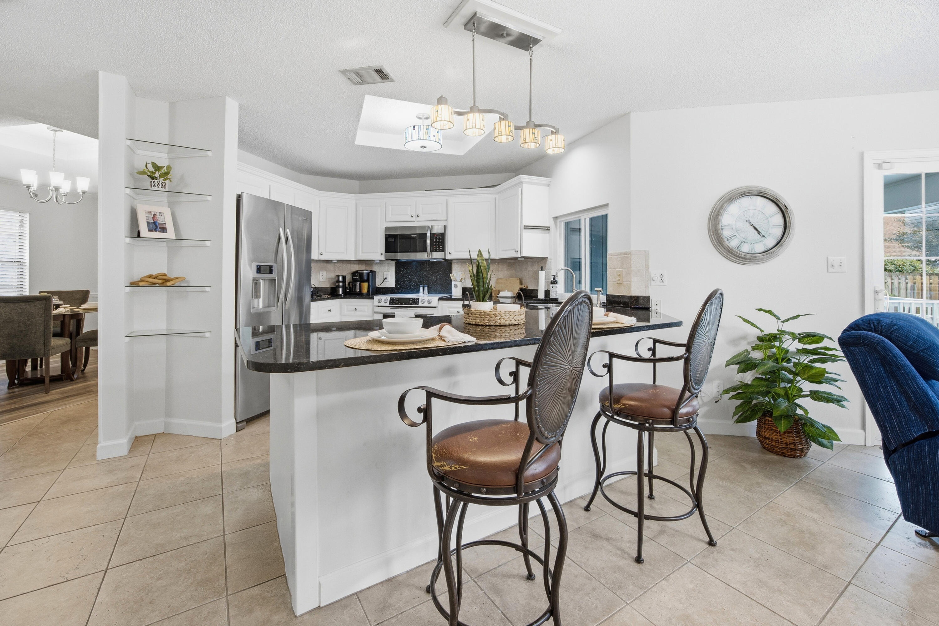 LAKE POINTE - Residential