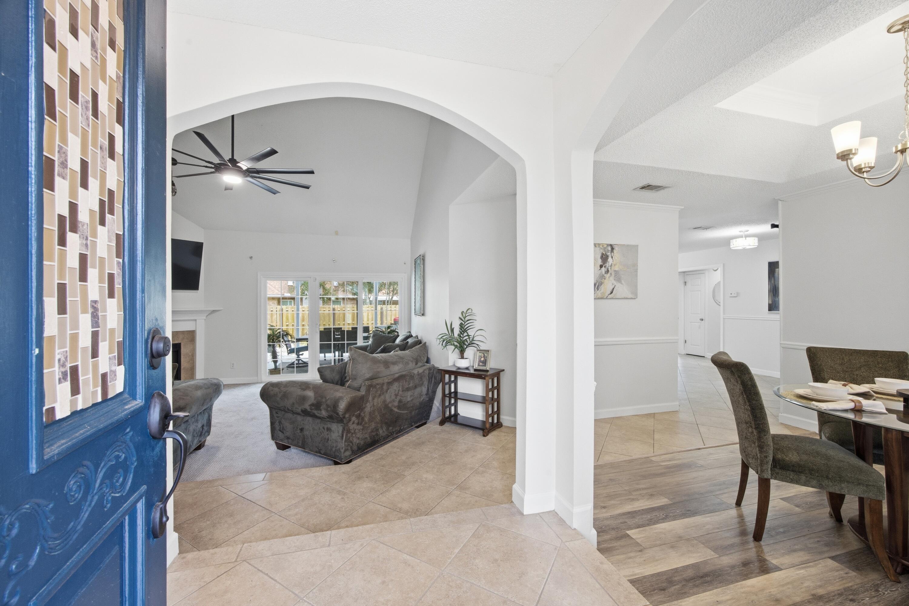 LAKE POINTE - Residential