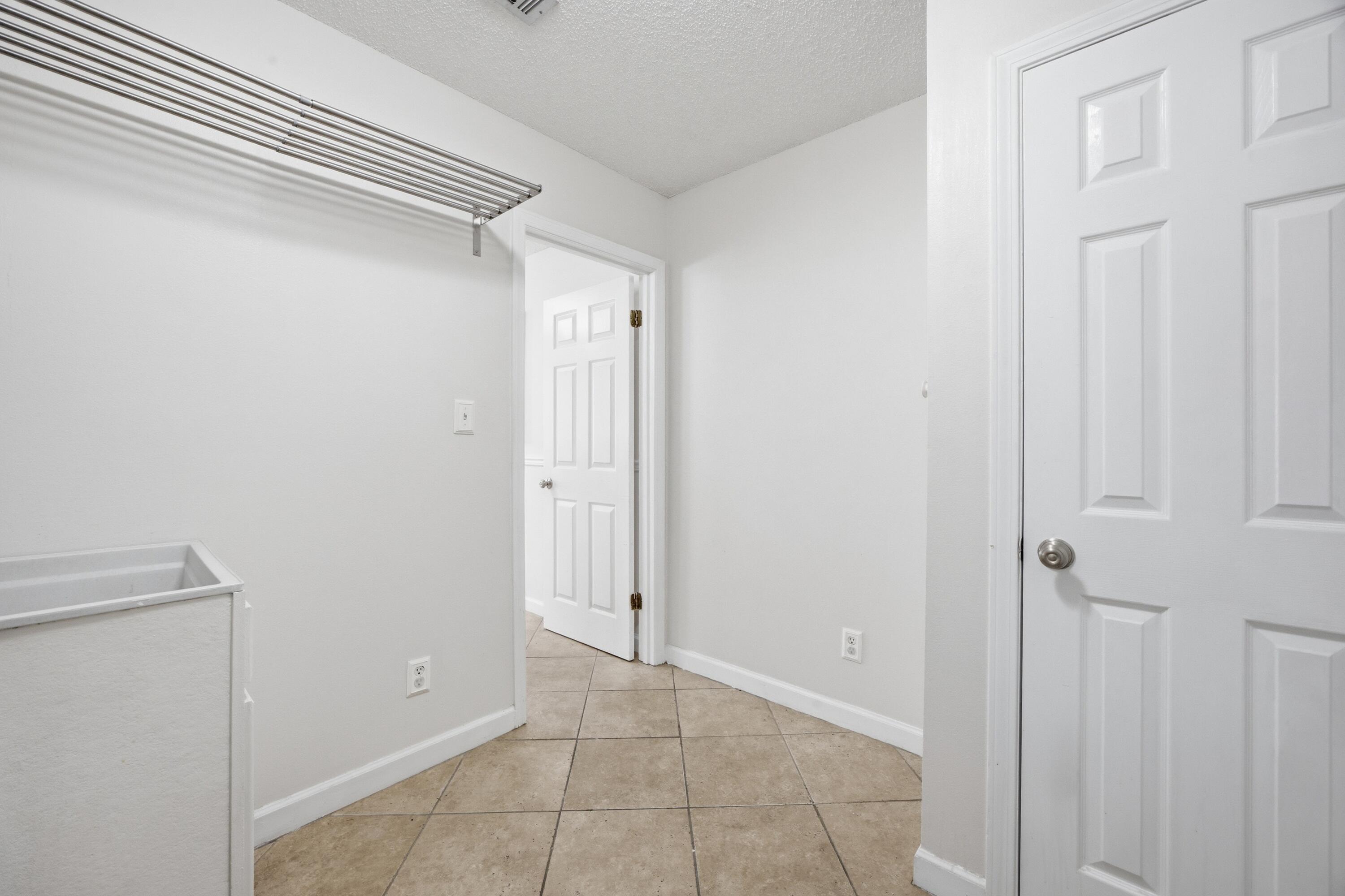 LAKE POINTE - Residential