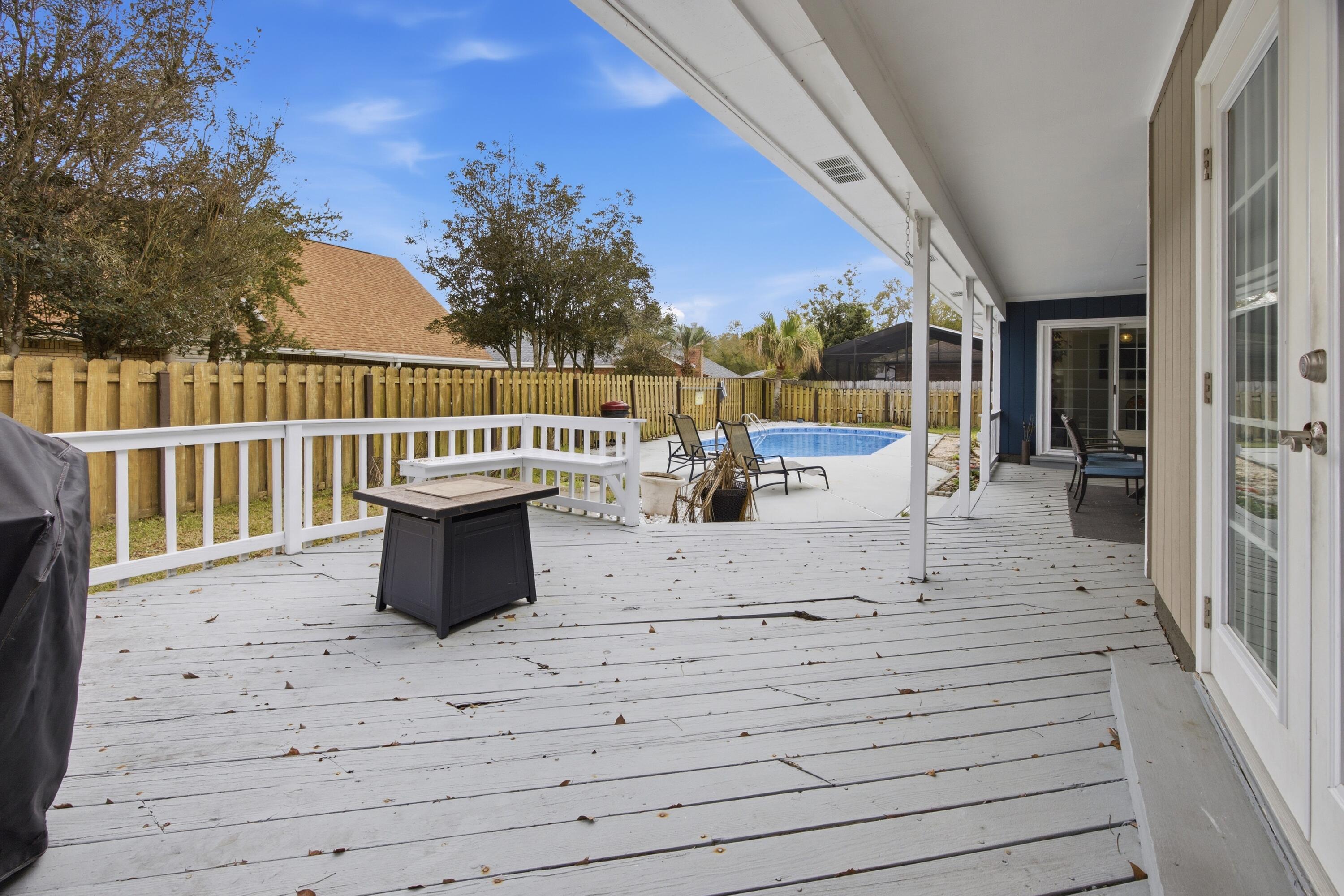 LAKE POINTE - Residential