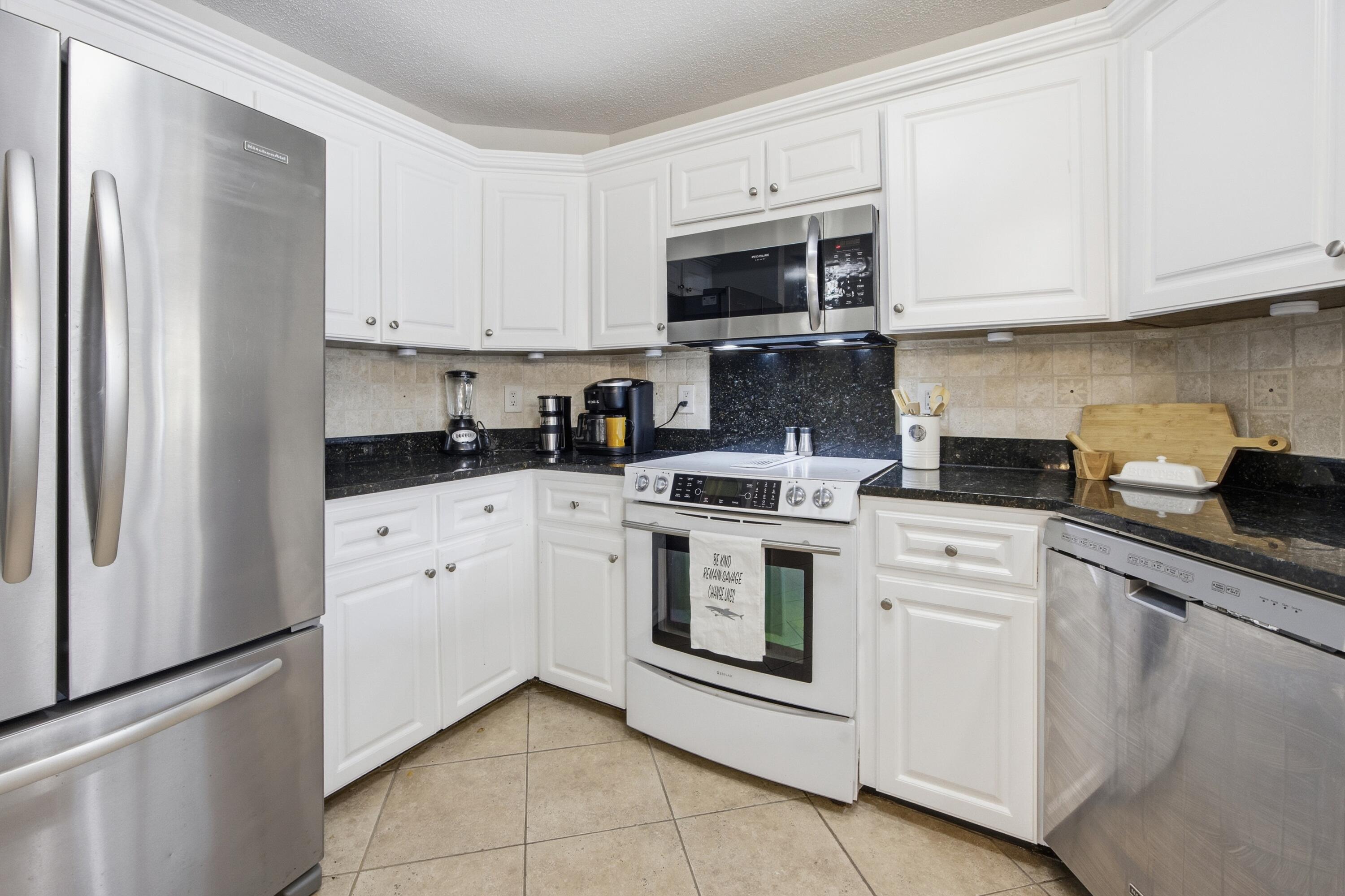 LAKE POINTE - Residential