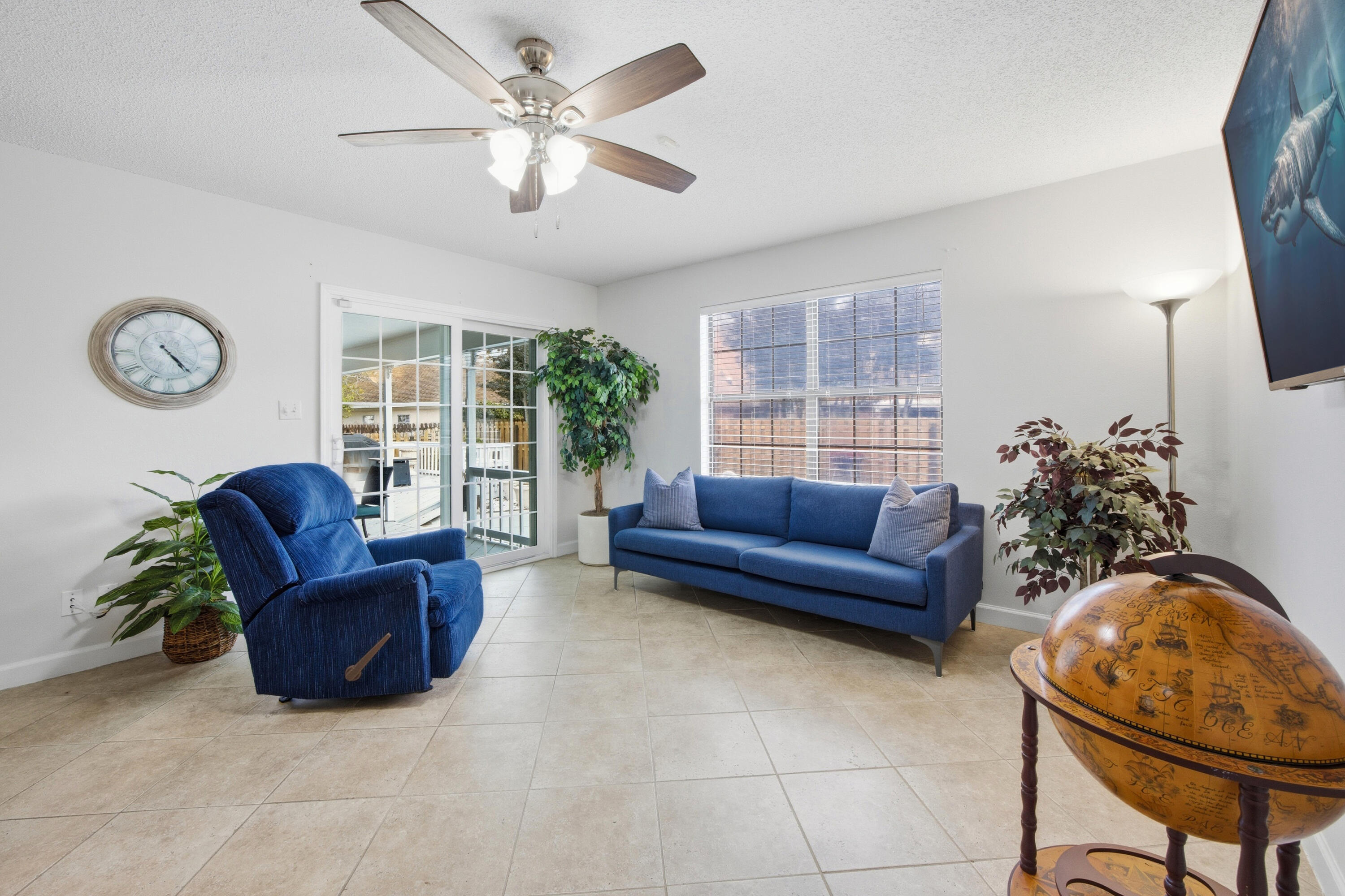 LAKE POINTE - Residential