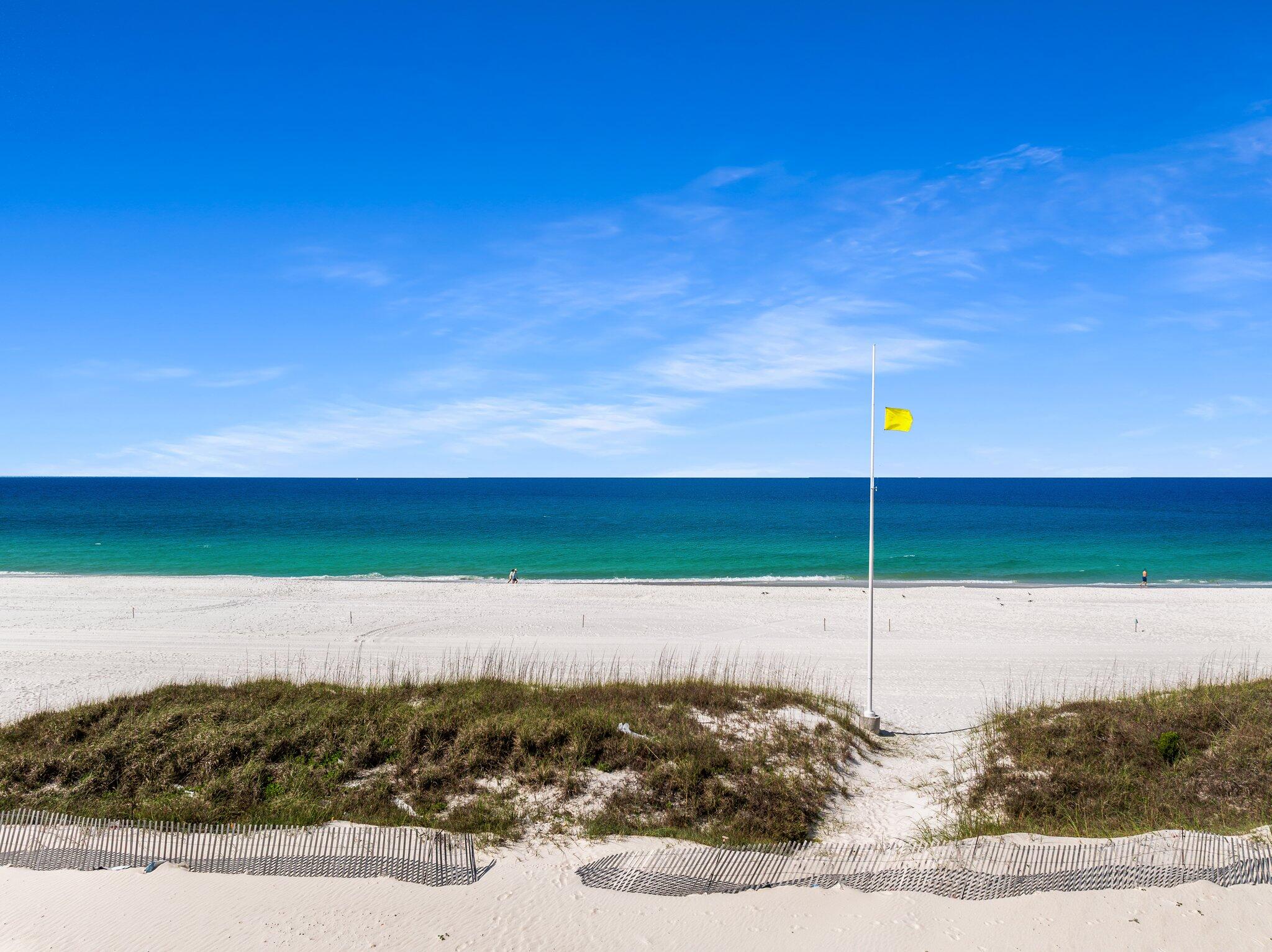 Hadley's Beach - Land