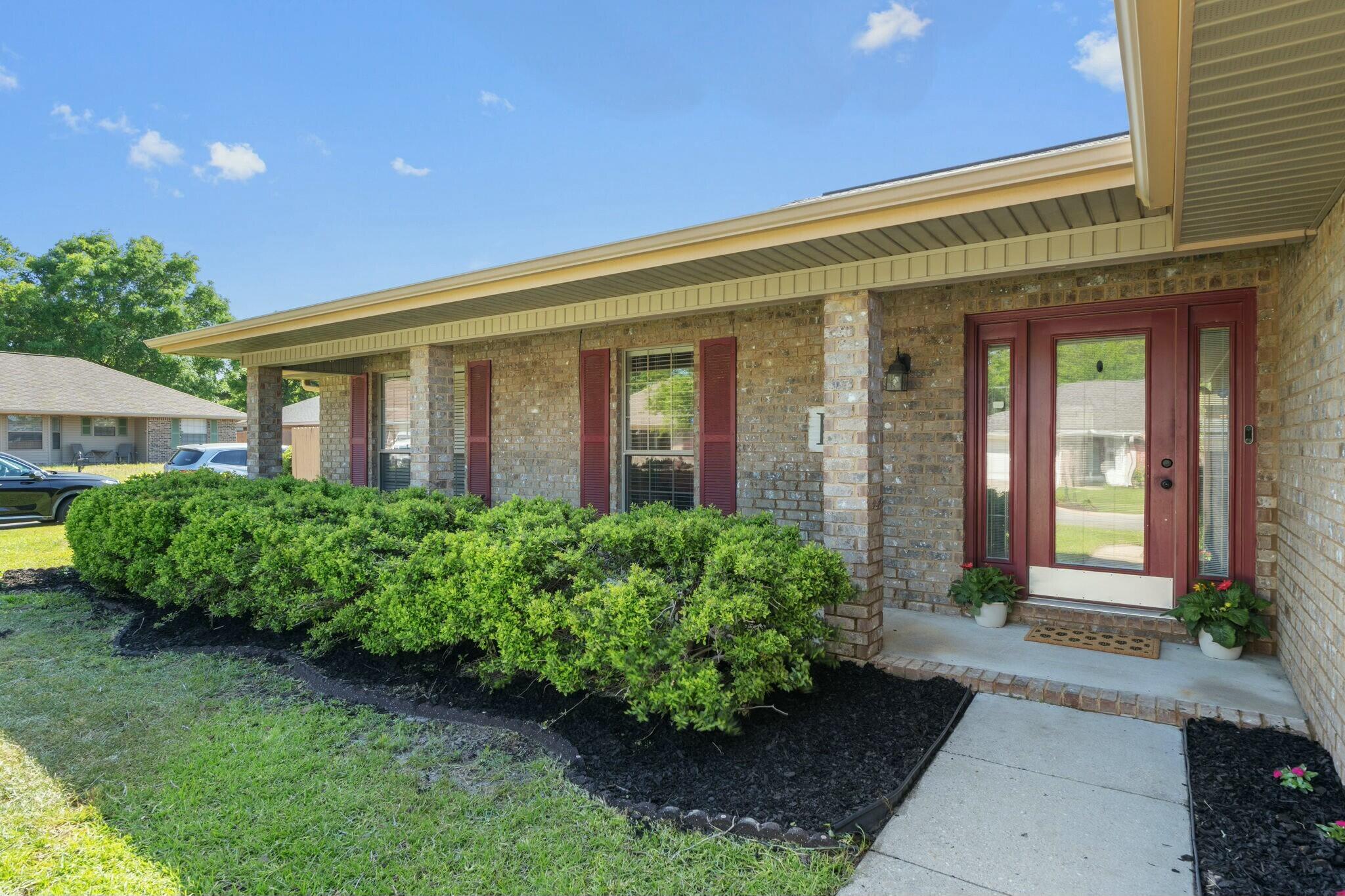 BAY PINES - Residential