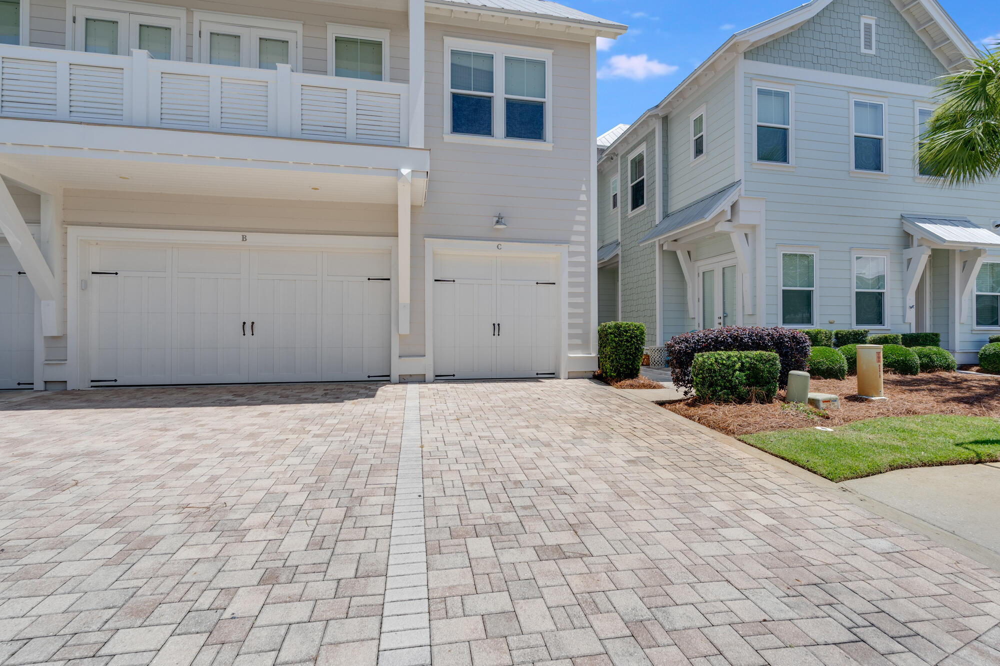 PROMINENCE/TRIPLEX TOWNHOMES - Residential