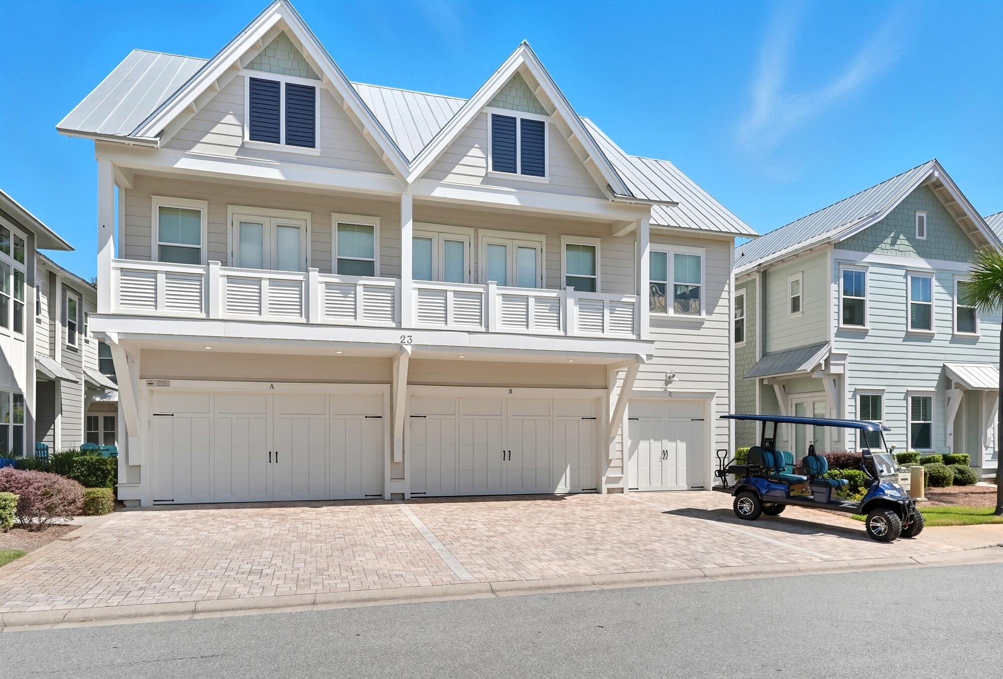 PROMINENCE/TRIPLEX TOWNHOMES - Residential