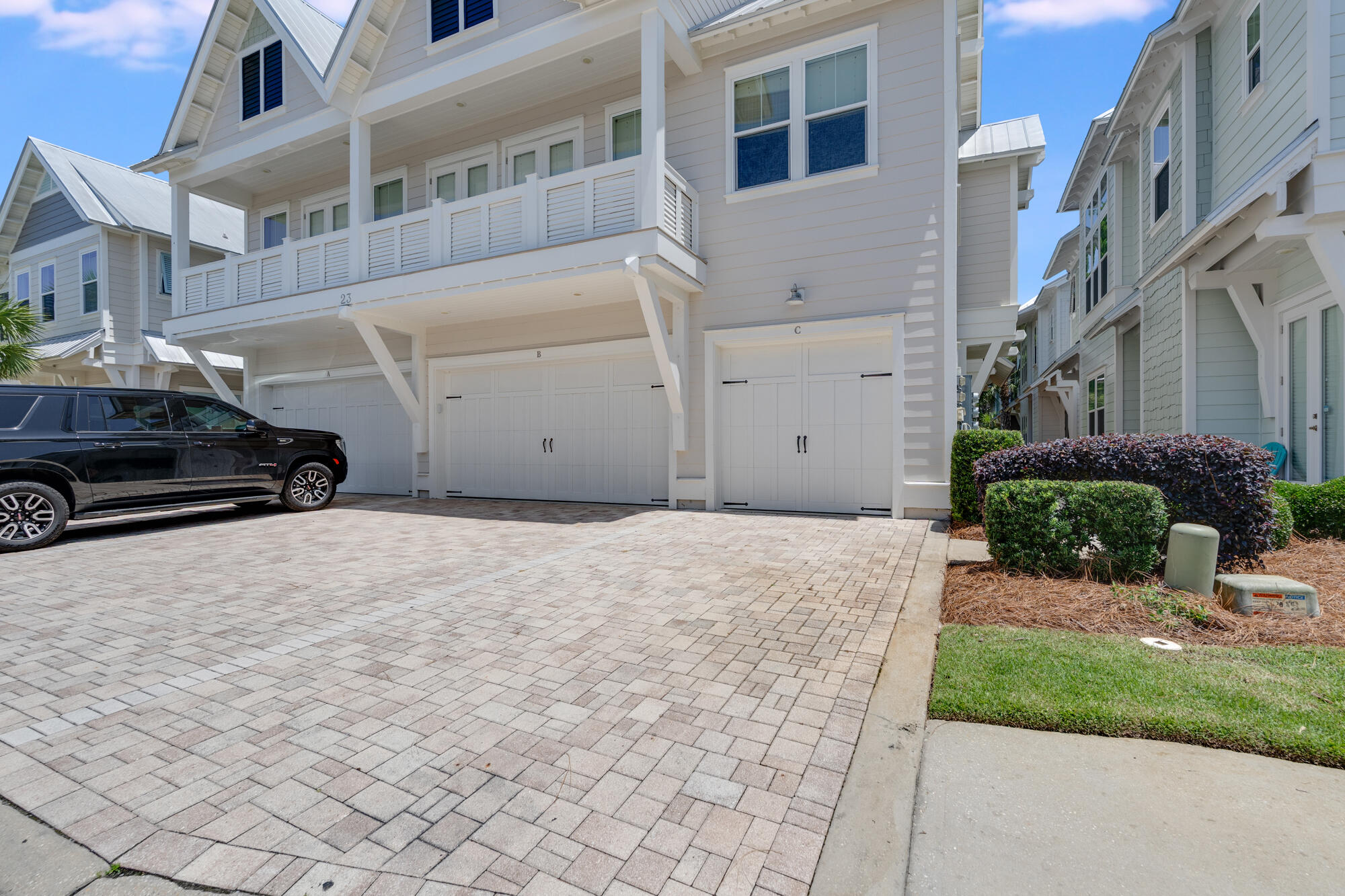 PROMINENCE/TRIPLEX TOWNHOMES - Residential