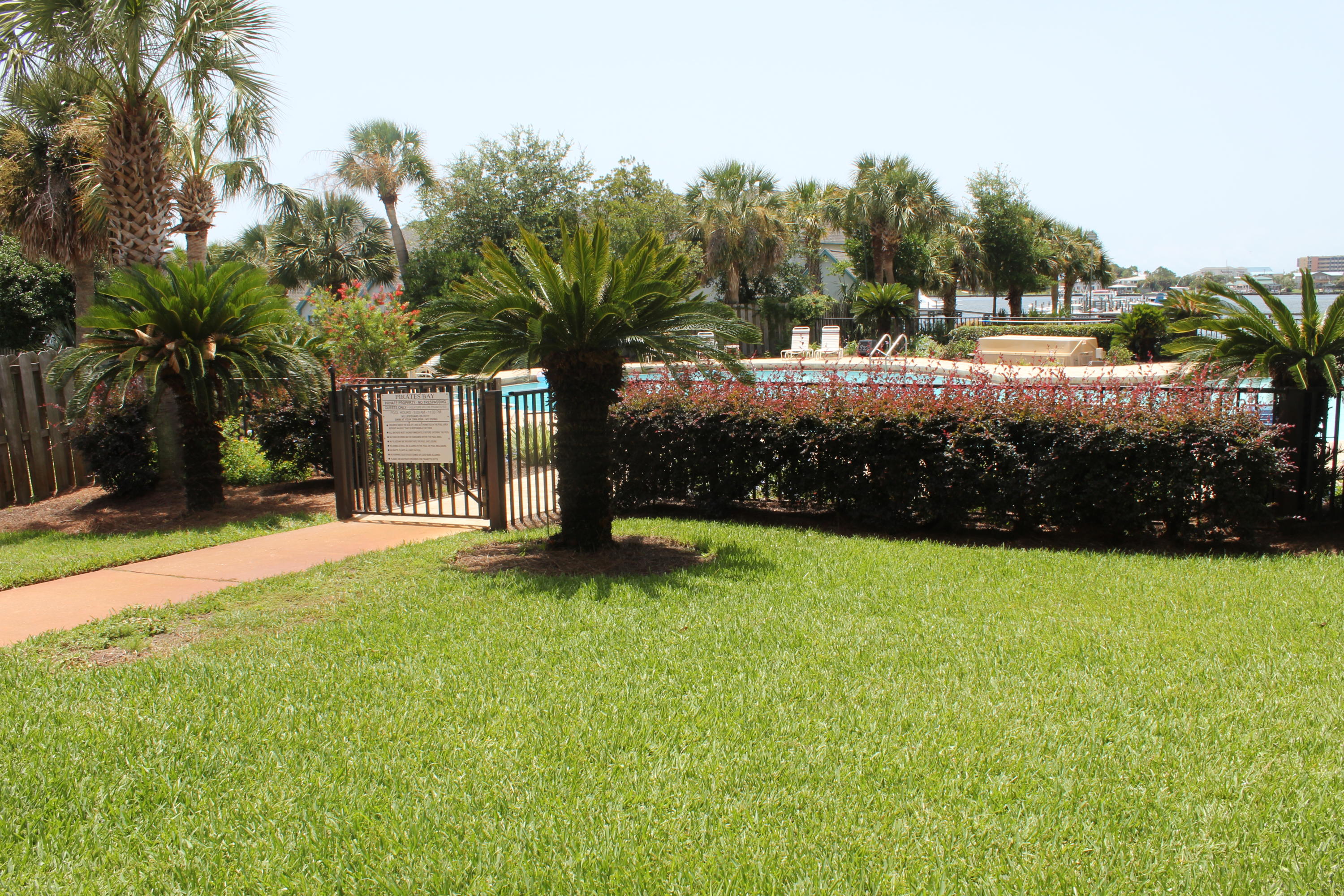 PIRATES BAY PH 1 - Residential