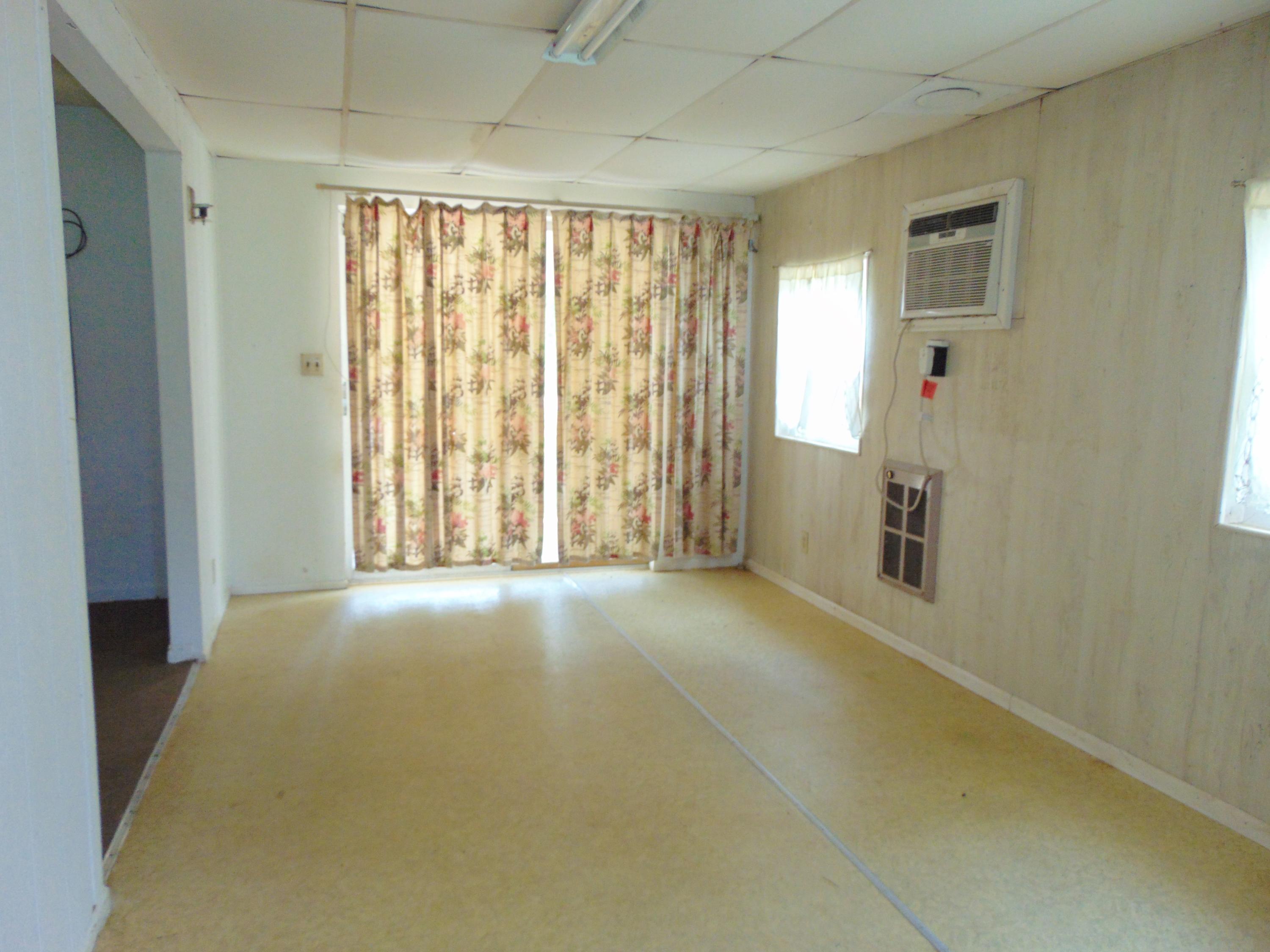 OAKWOOD HILLS UNIT 1 - Residential