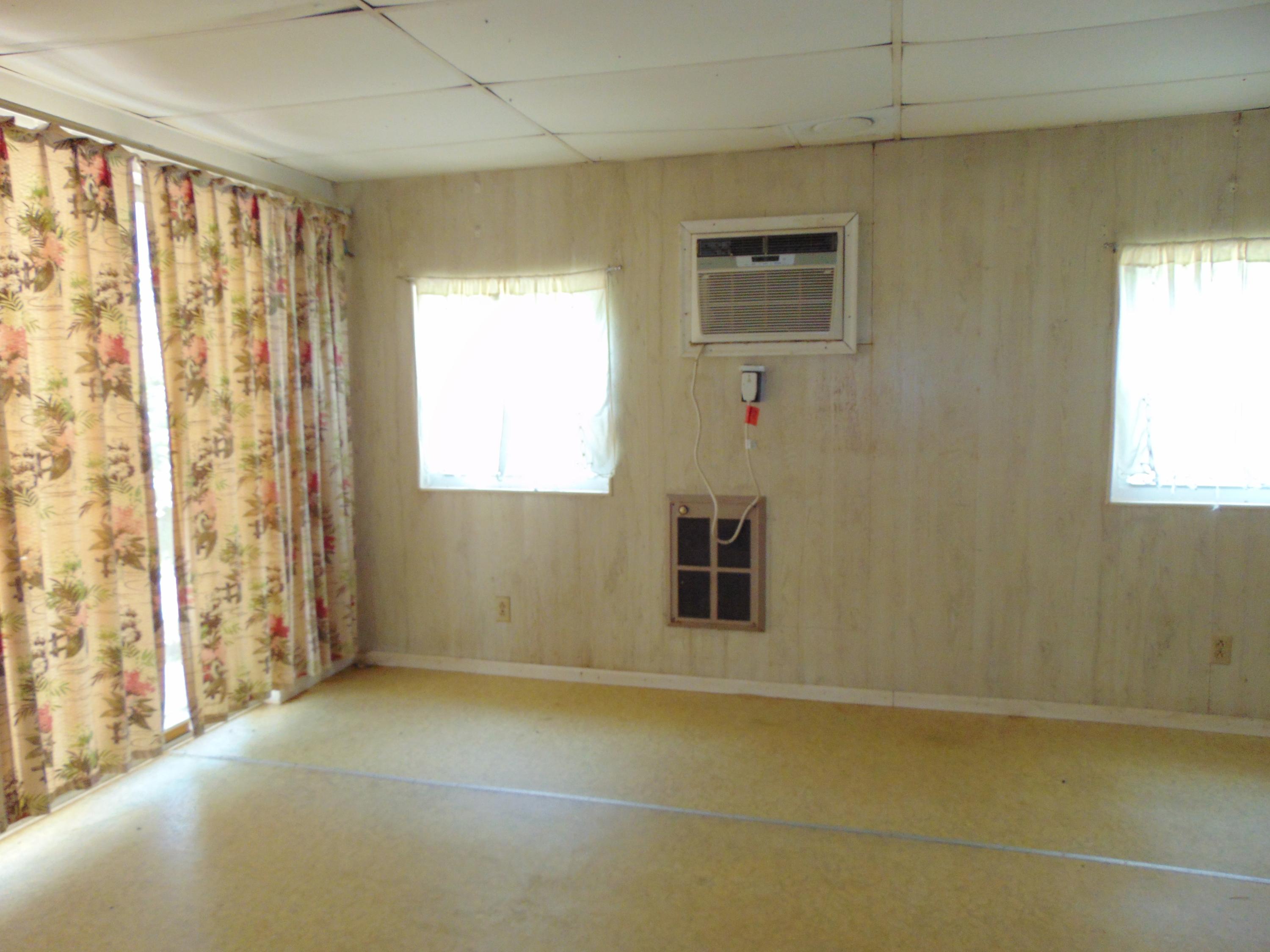 OAKWOOD HILLS UNIT 1 - Residential