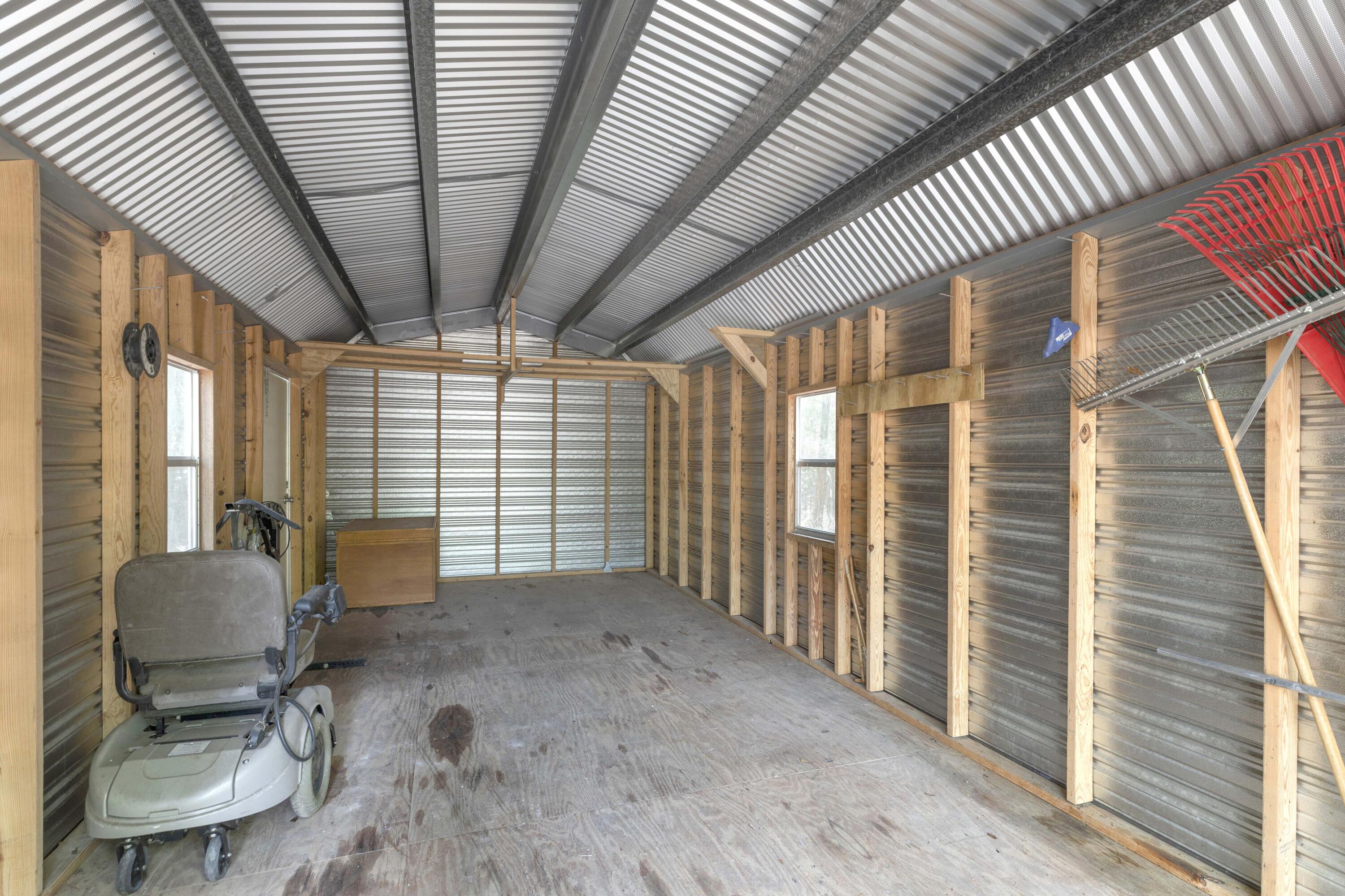 CRESTVIEW SUBURB - Residential