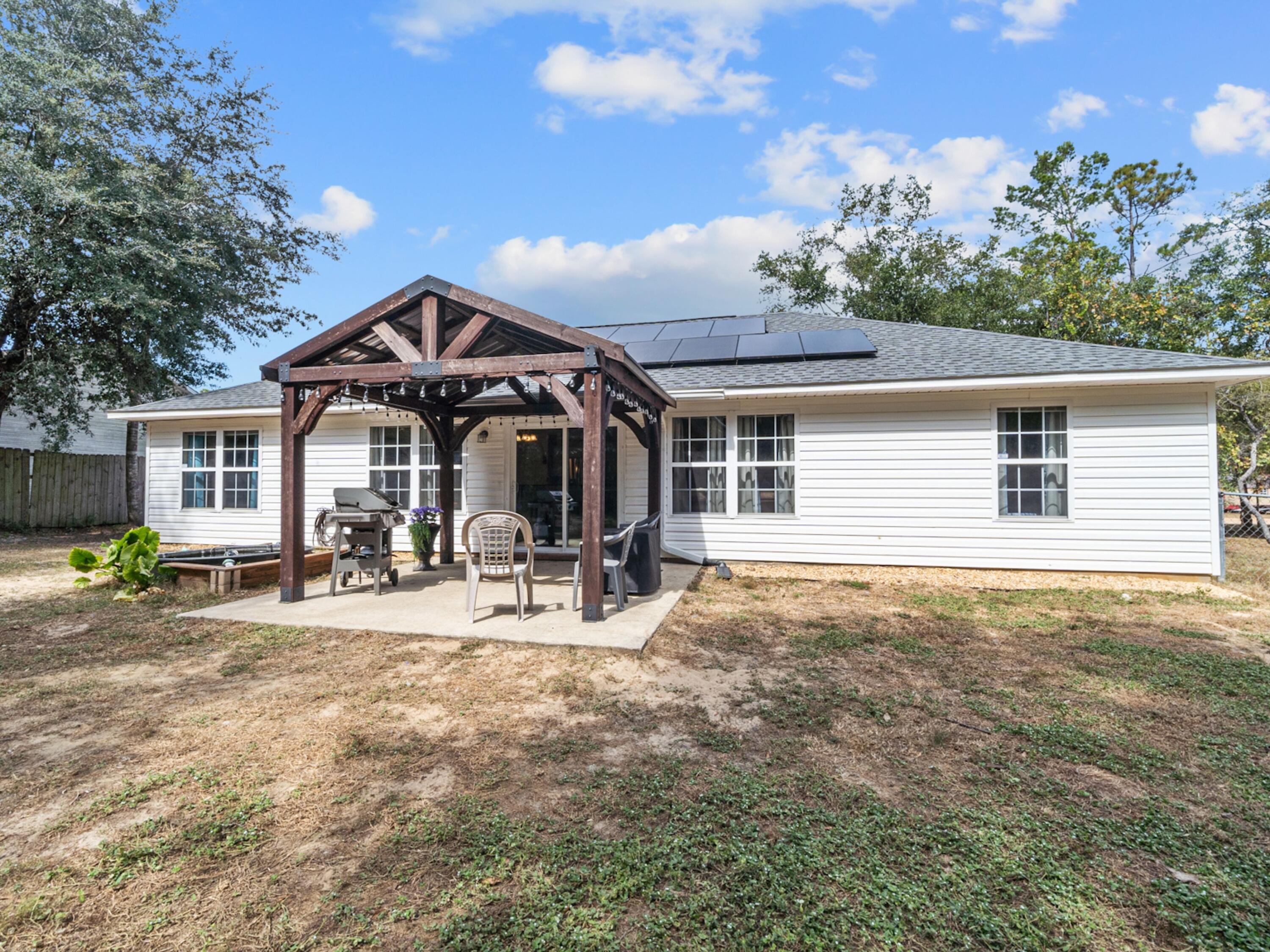 THE PINES - Residential