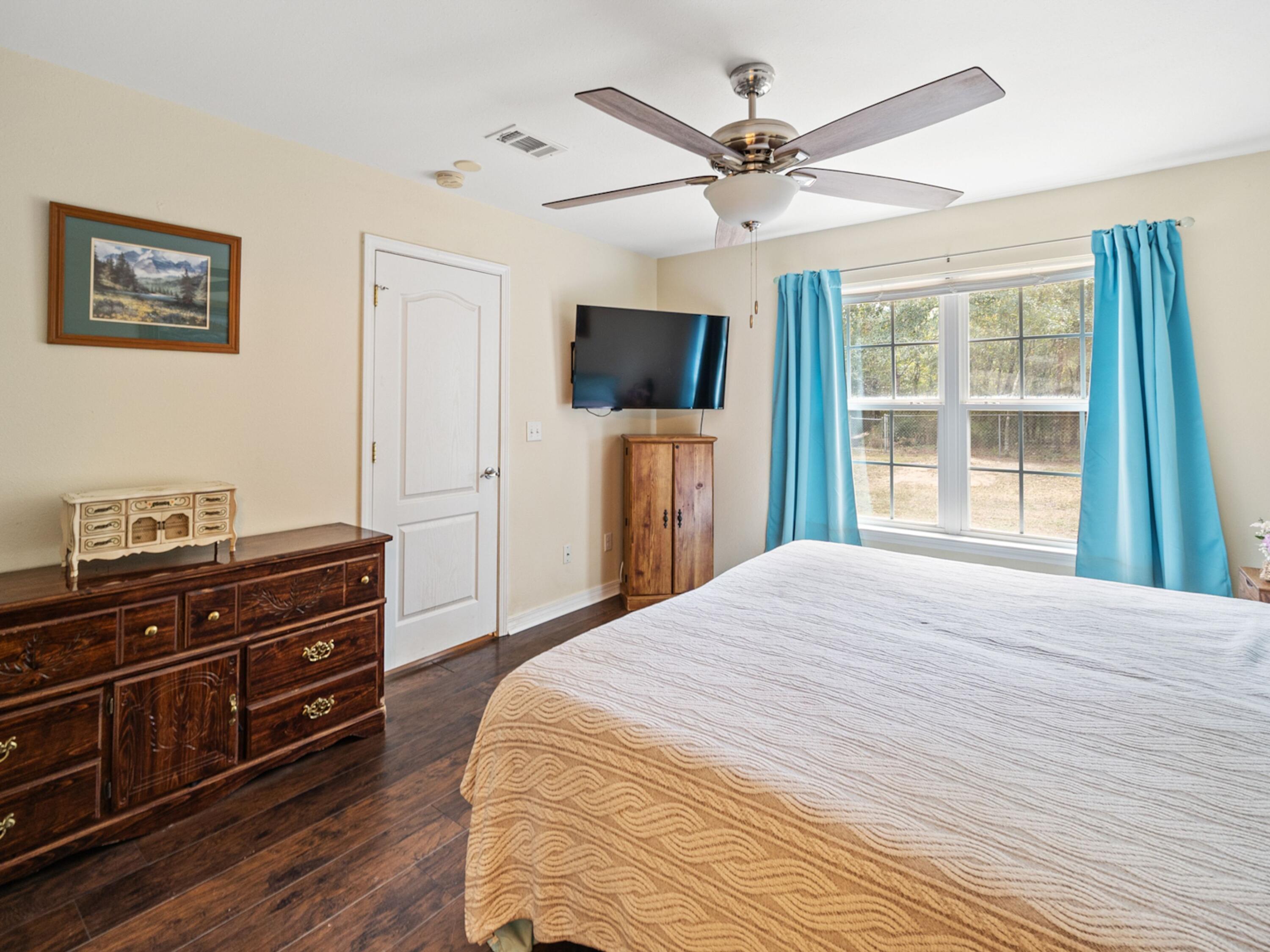 THE PINES - Residential