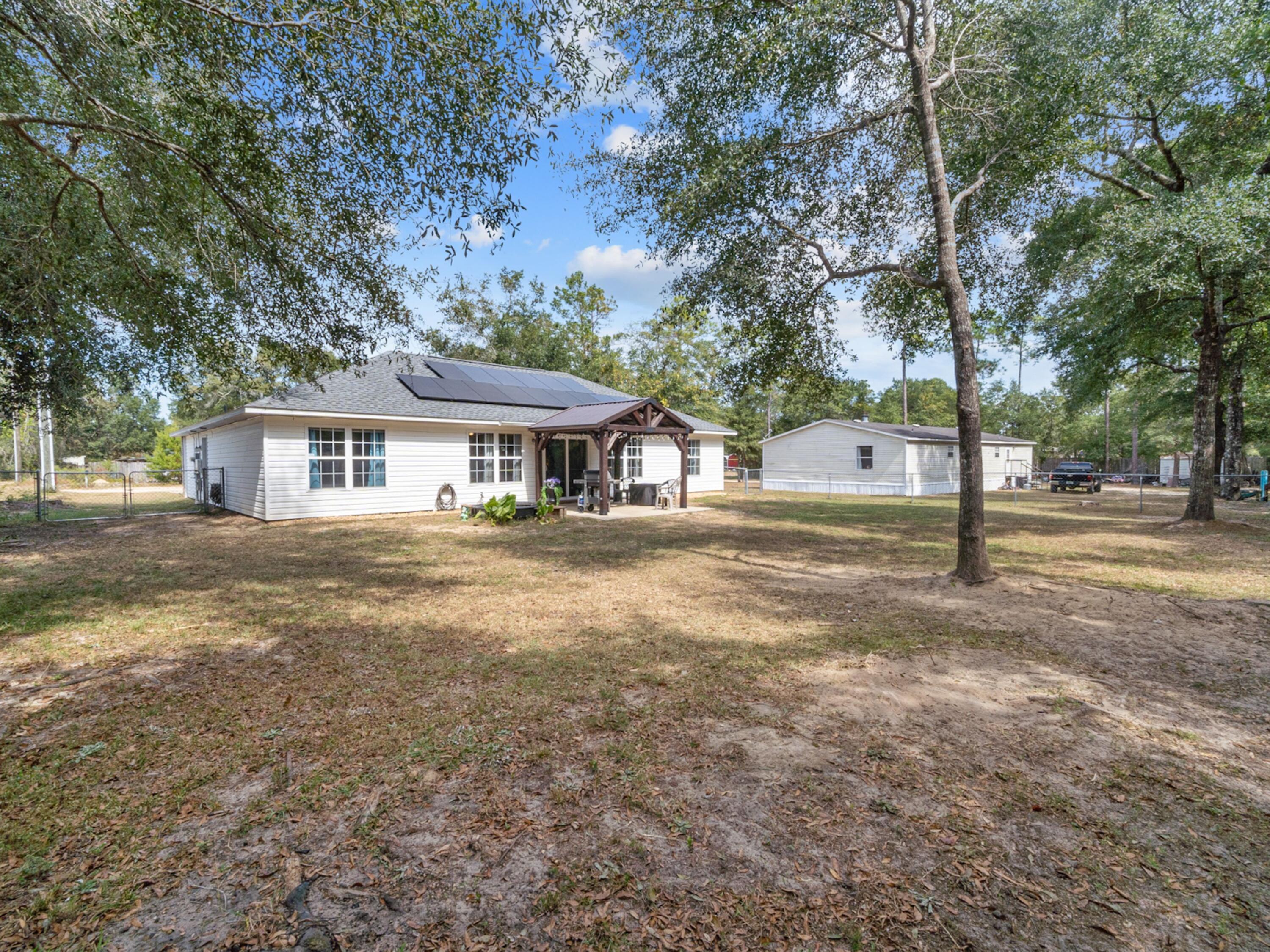 THE PINES - Residential