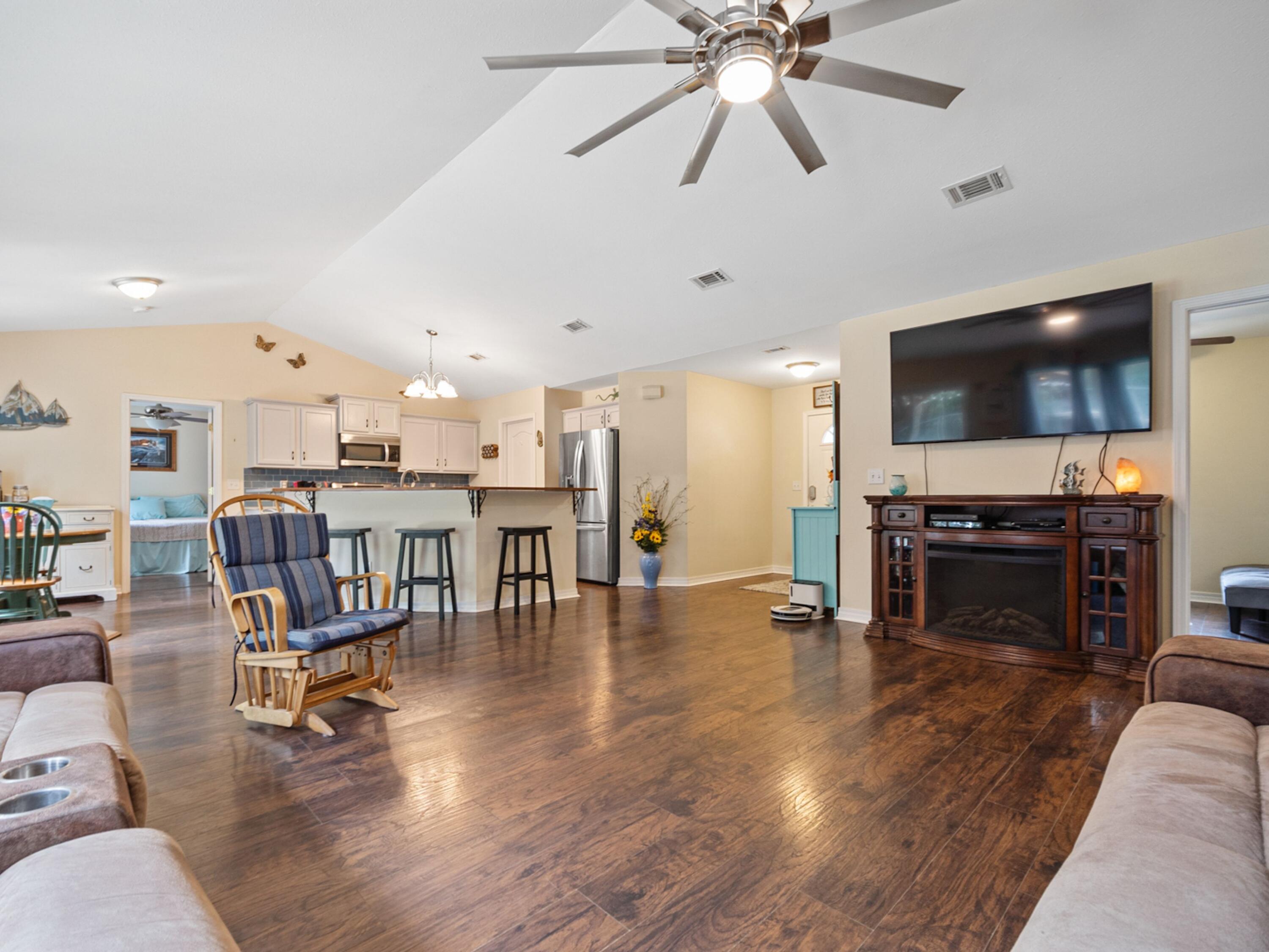 THE PINES - Residential