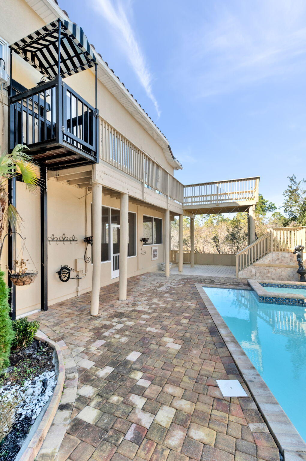 DEER POINT COVE - Residential