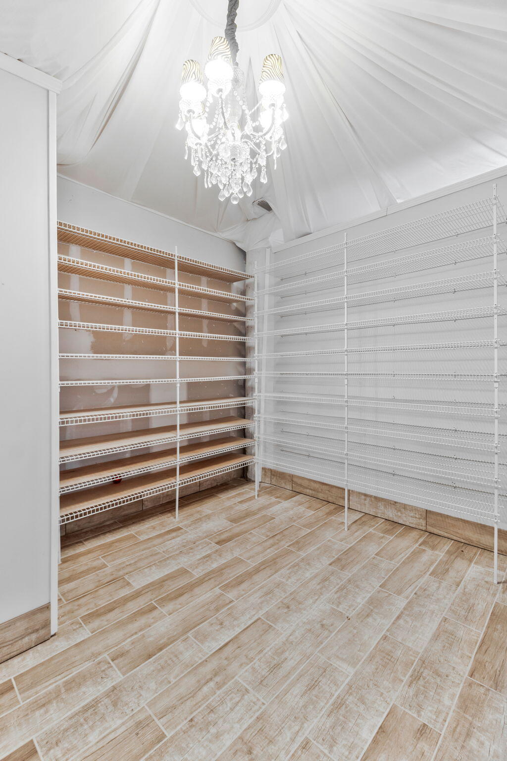 DEER POINT COVE - Residential