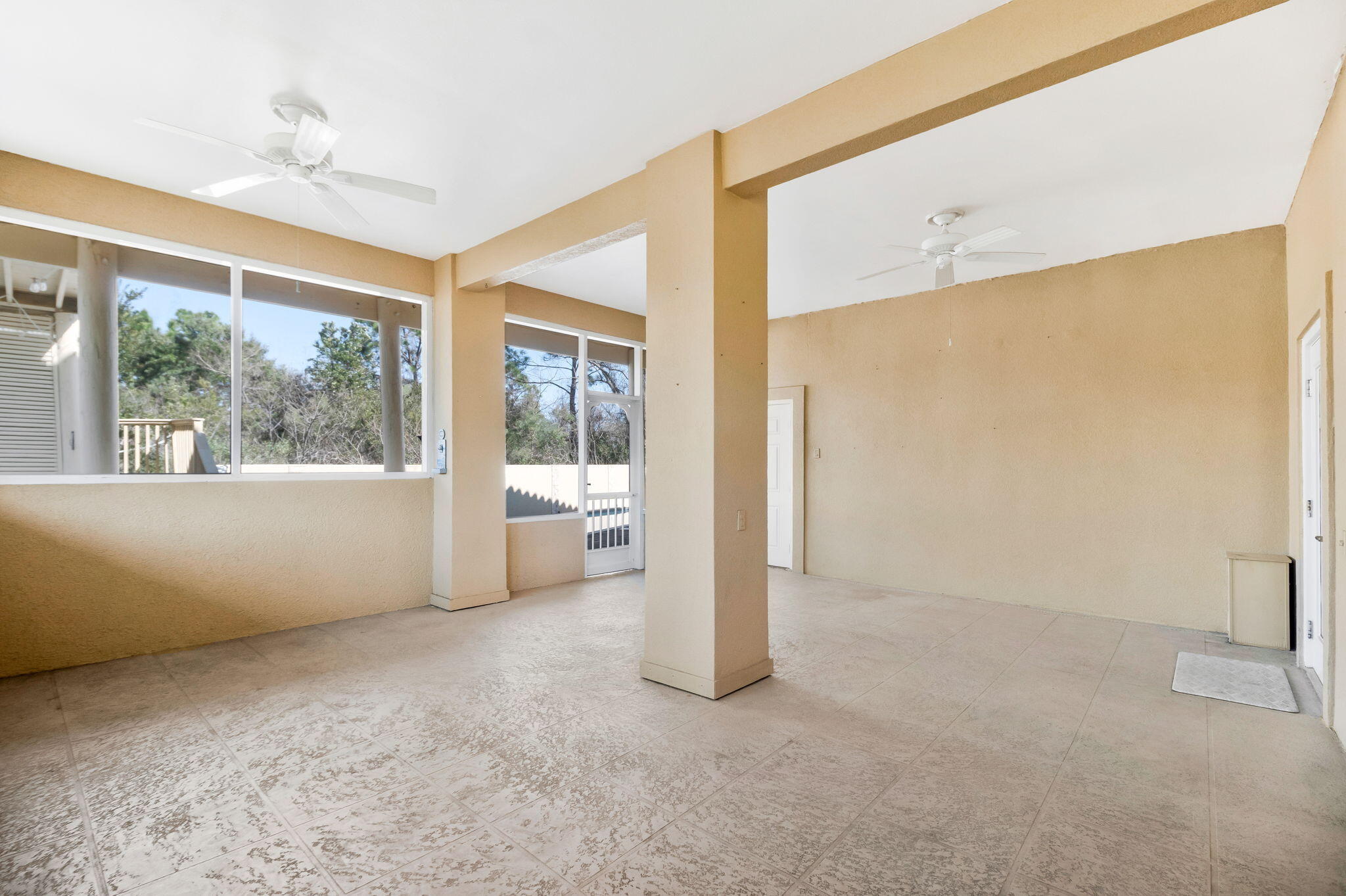 DEER POINT COVE - Residential