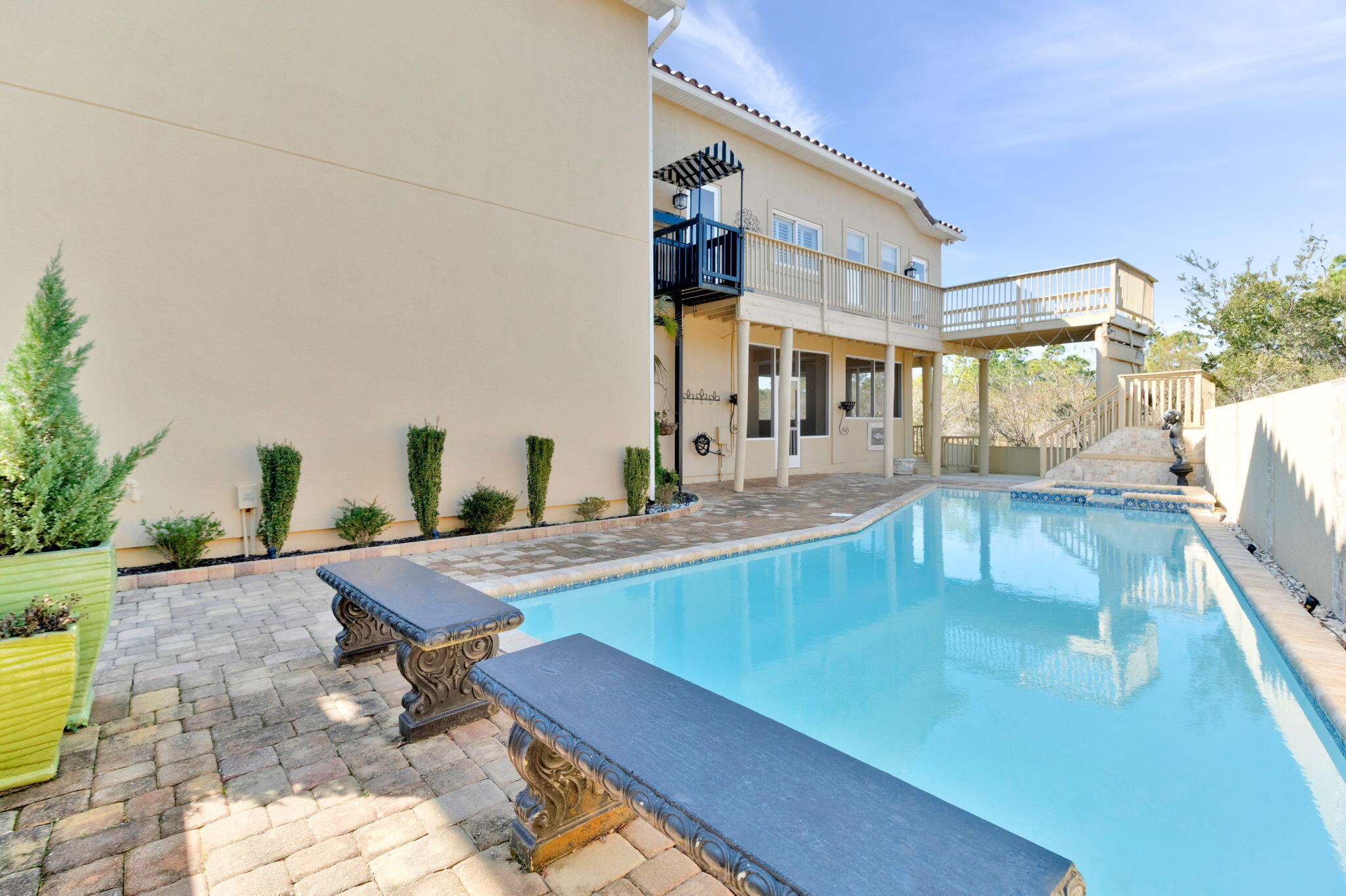 DEER POINT COVE - Residential