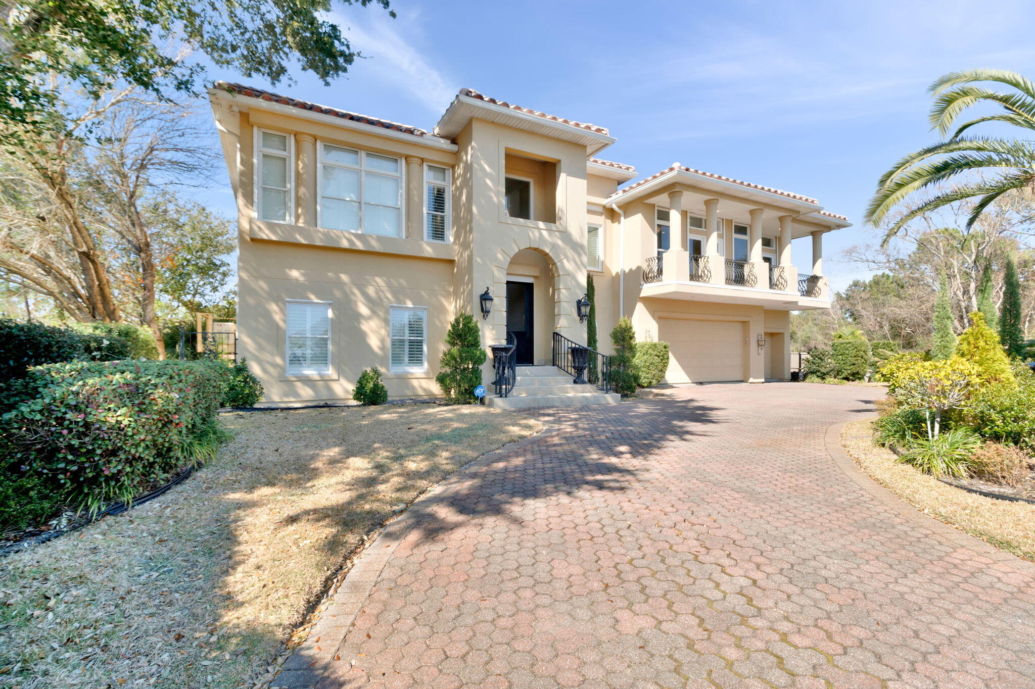 DEER POINT COVE - Residential